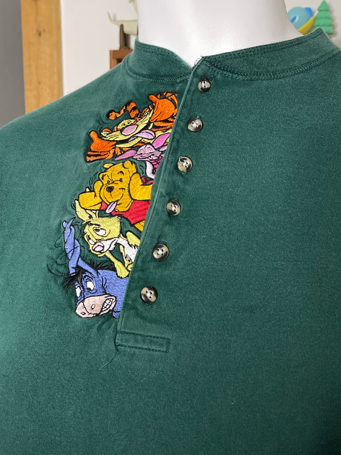 90s Winnie the pooh & friends green emboridered long sleeve sz XL