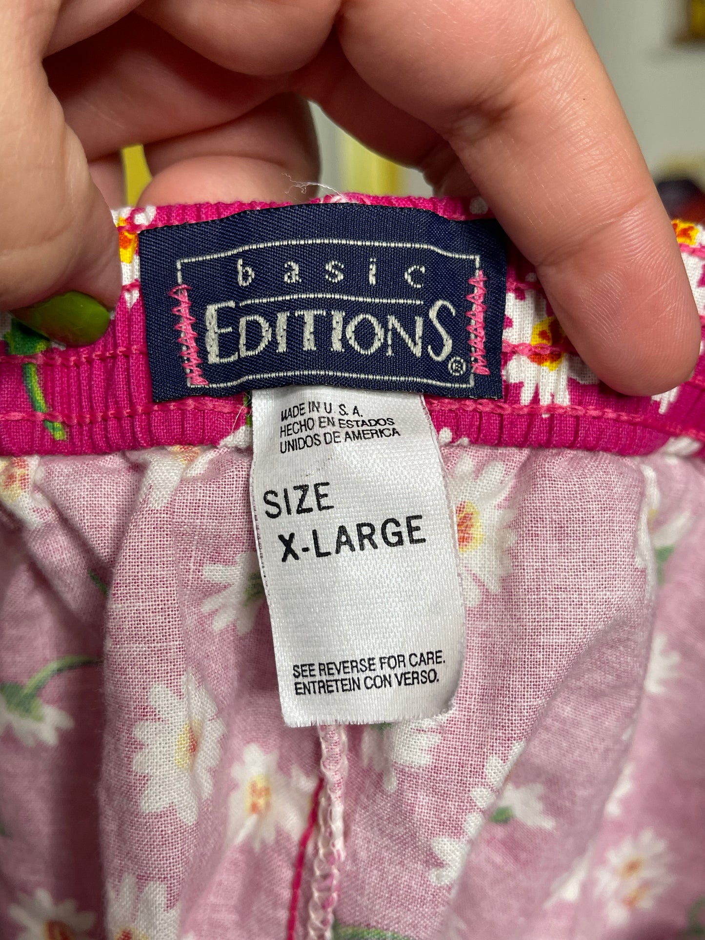 Vintage 90s Pink Boxer Style Flower Print Shorts Sz XL