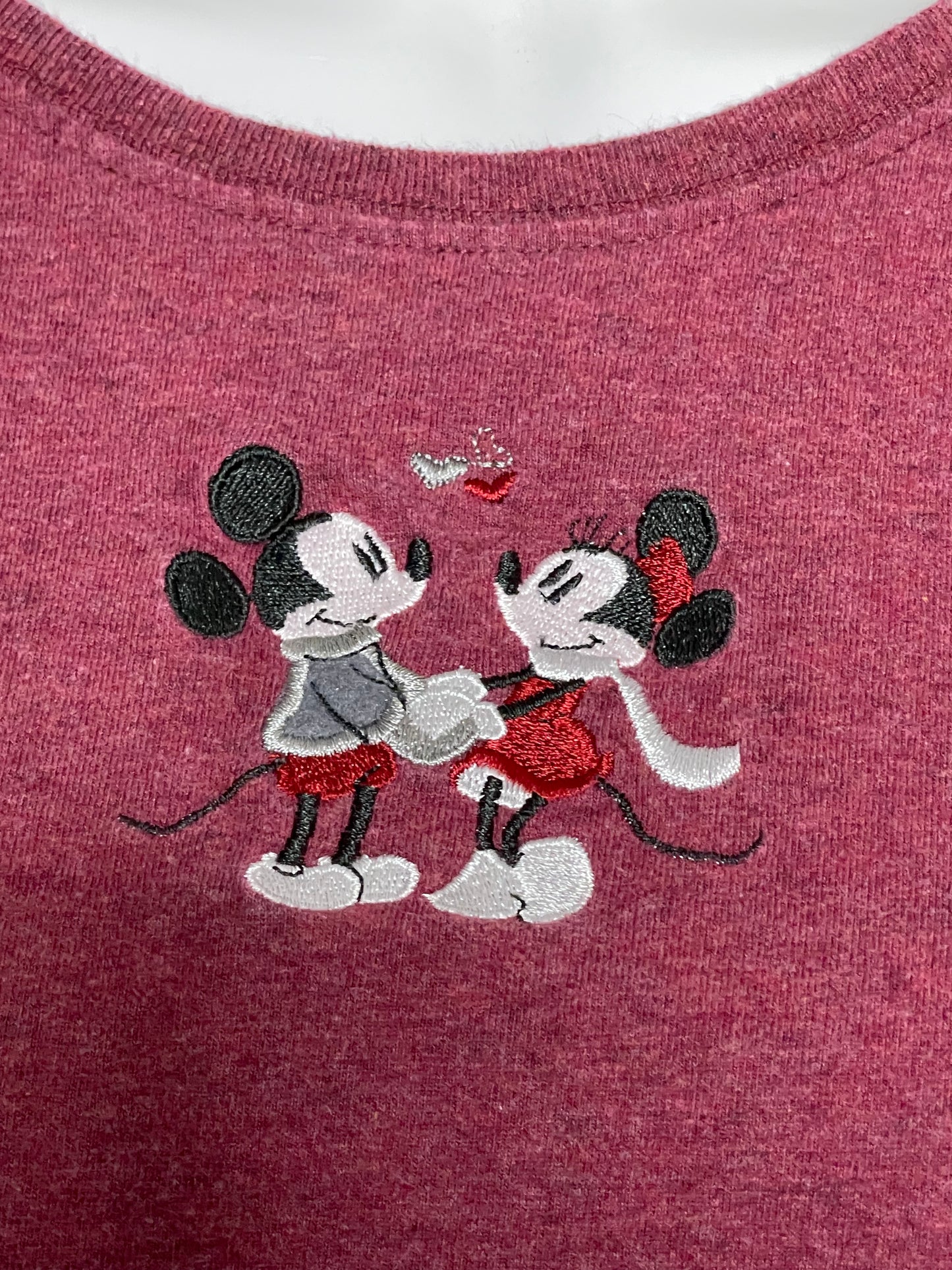 2000s Mickey & Minnie Mouse Winter Love Long Sleeve Sz M