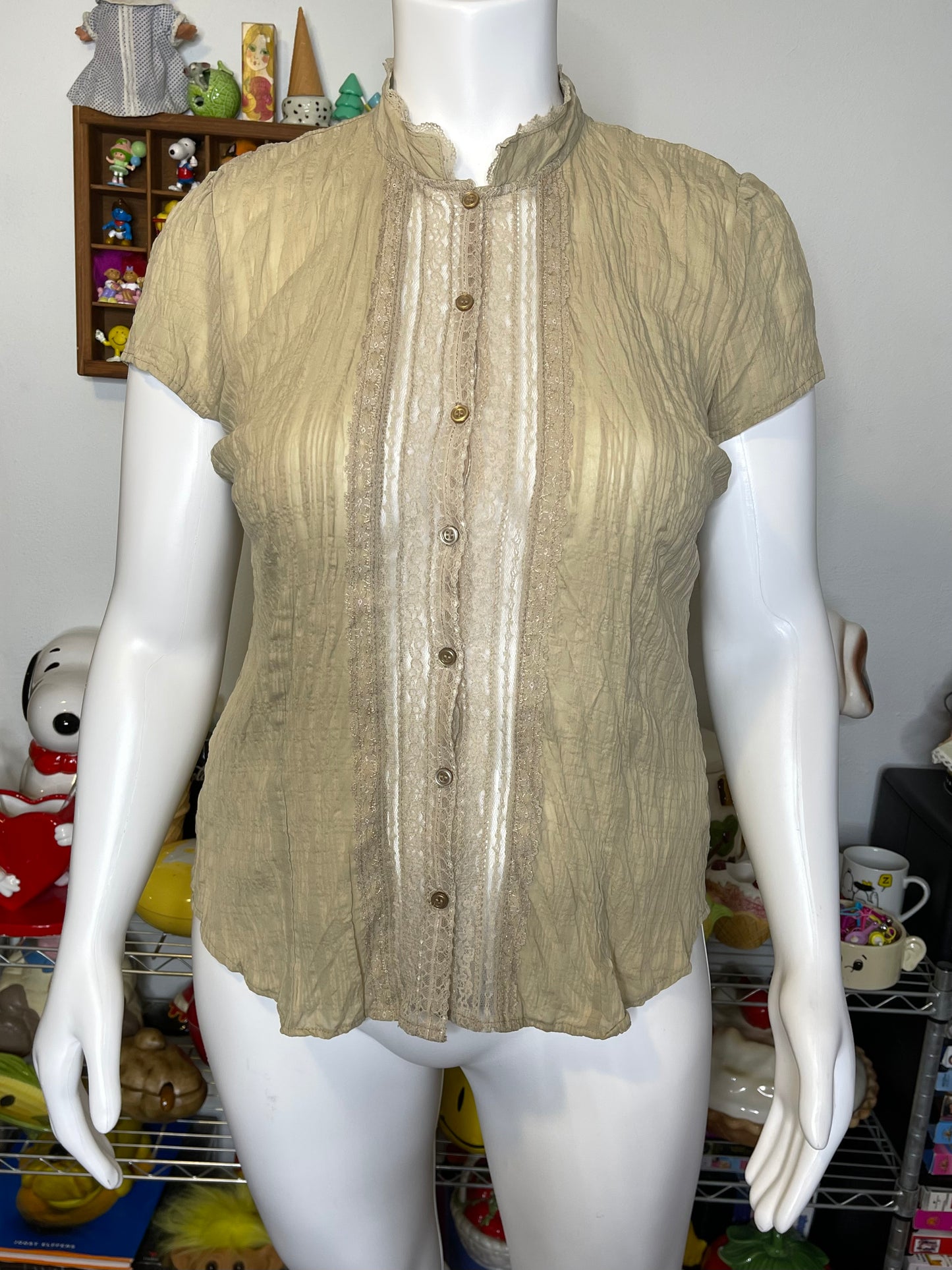 Vintage 2000s Tan Crinkled Sheer Lace Blouse Sz L