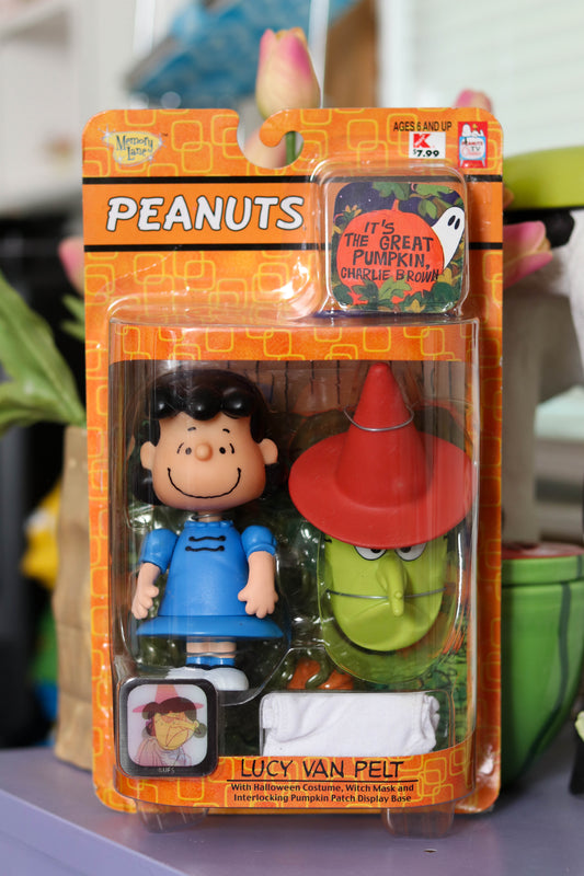 Vintage 2000s Lucy Van Pelt Halloween Action Figure (READ)