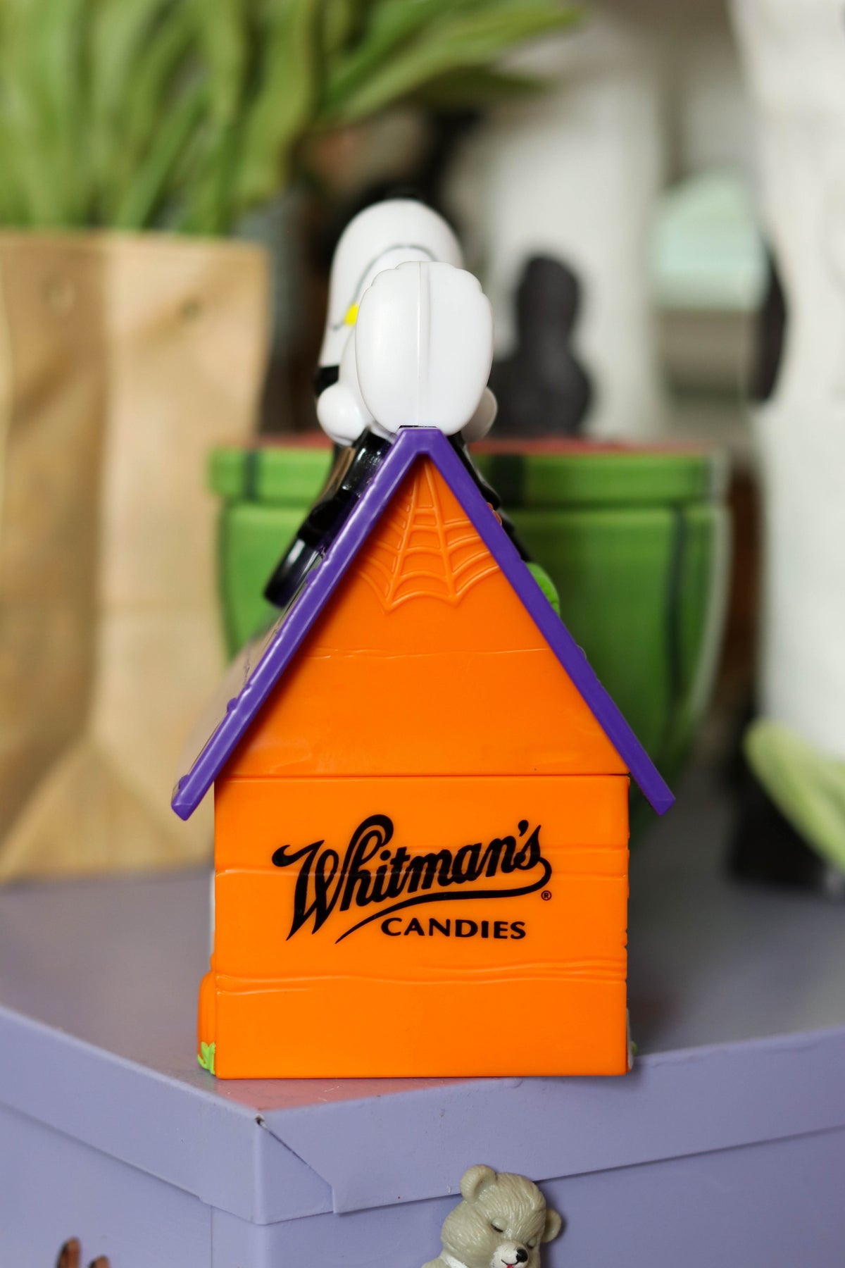Vintage Vampire Snoopy Halloween Dog House Coin Bank