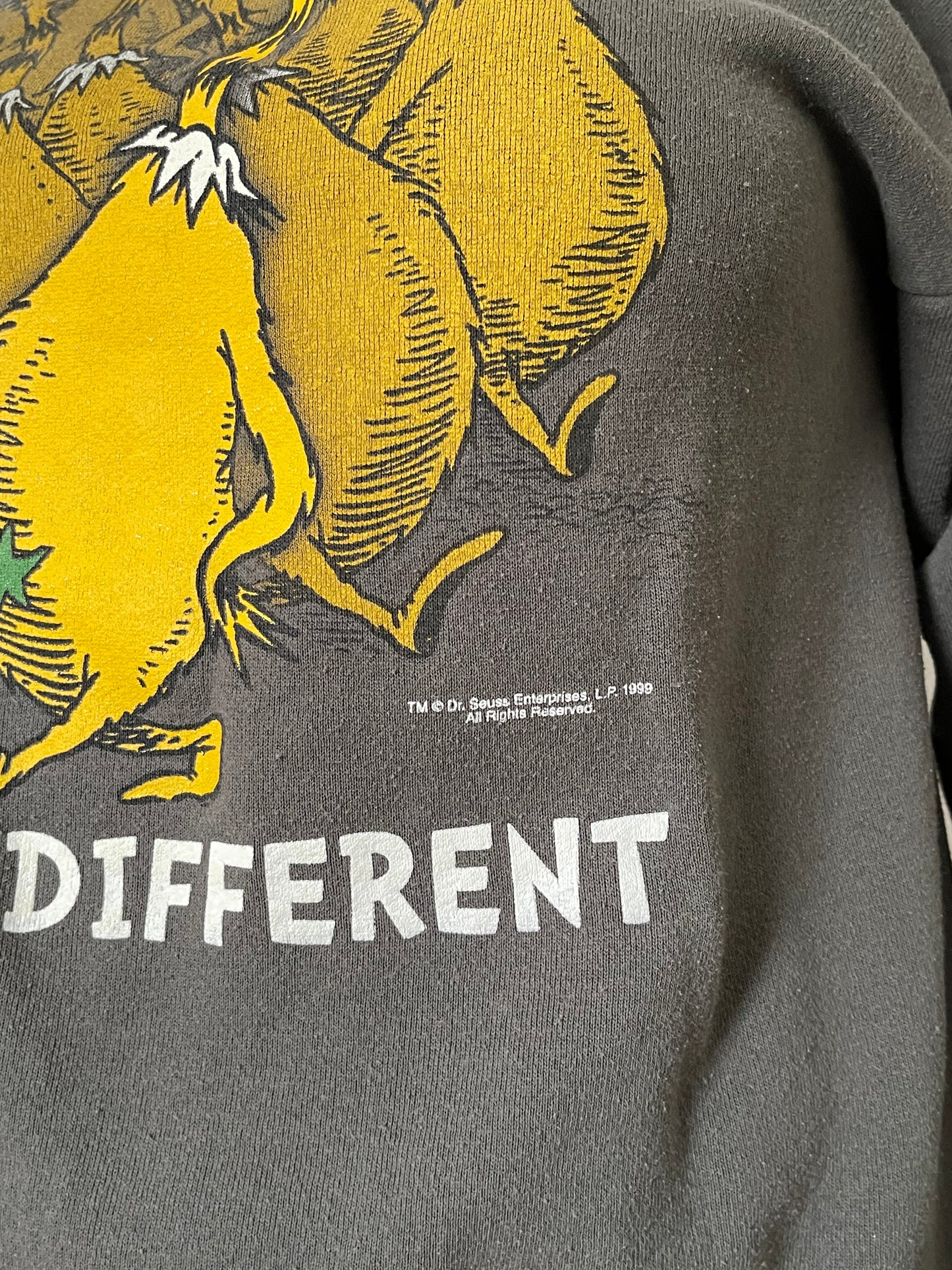 90s Dr. Seuss crewneck sweater sz L