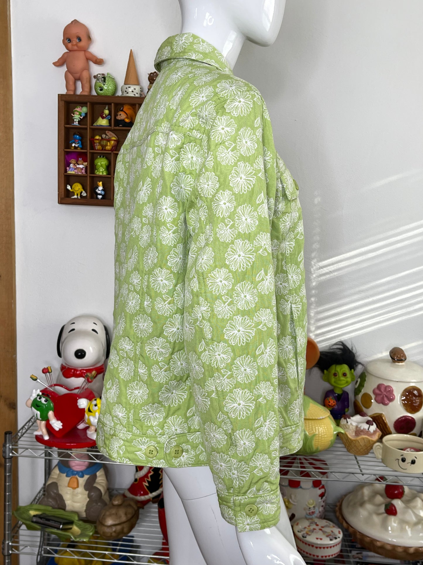 Apple Green Daisy Embroidered Floral Jacket Sz 14M ( L )