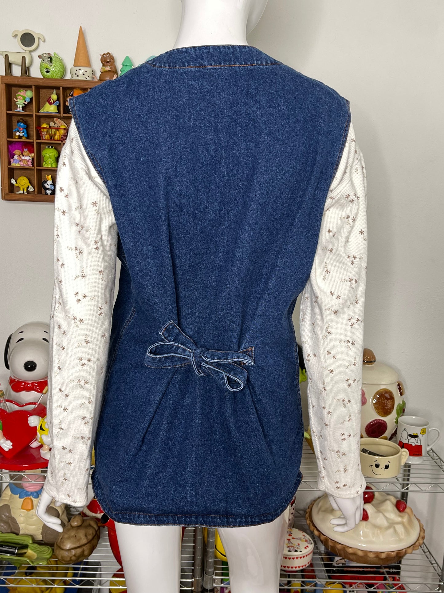 Vintage 90s Dog Denim Embroidered Oversized Vest Sz M/L