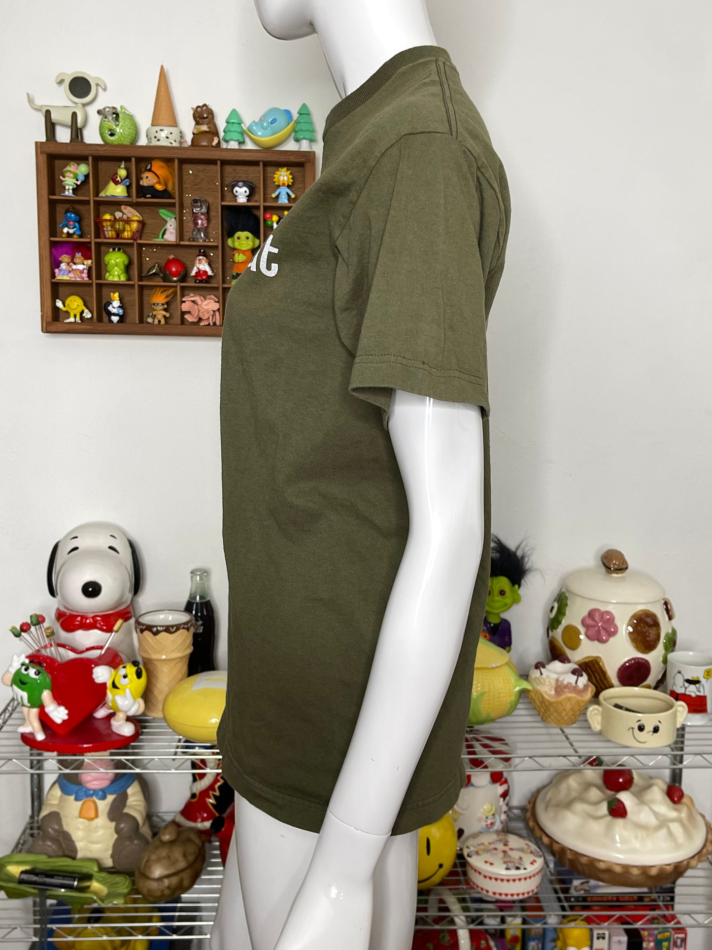 2000s It's All About Me Army Green Graphic Tee Sz M