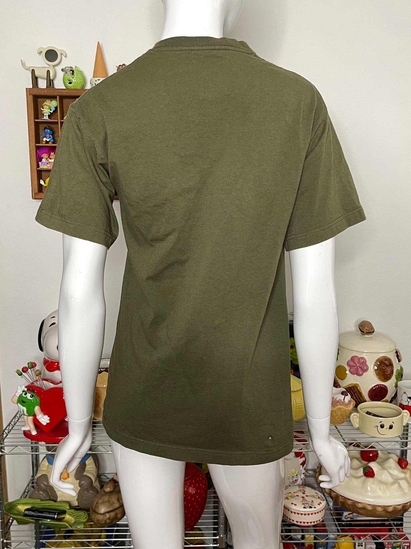 2000s It's All About Me Army Green Graphic Tee Sz M