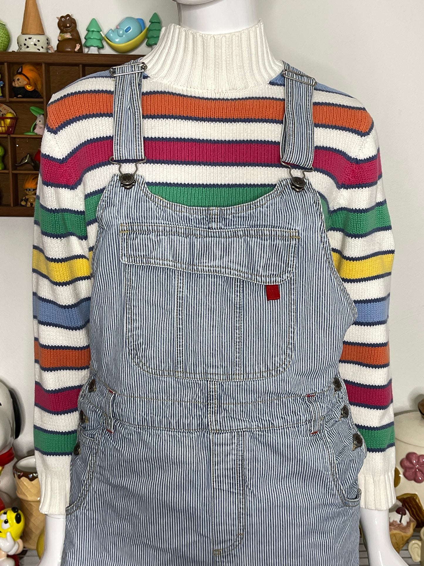 Vintage 2000s Blue & White Pinstriped Semi Cropped Overalls Sz M