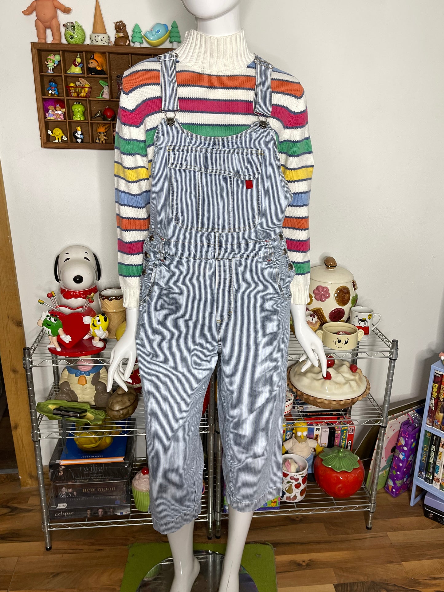 Vintage 2000s Blue & White Pinstriped Semi Cropped Overalls Sz M