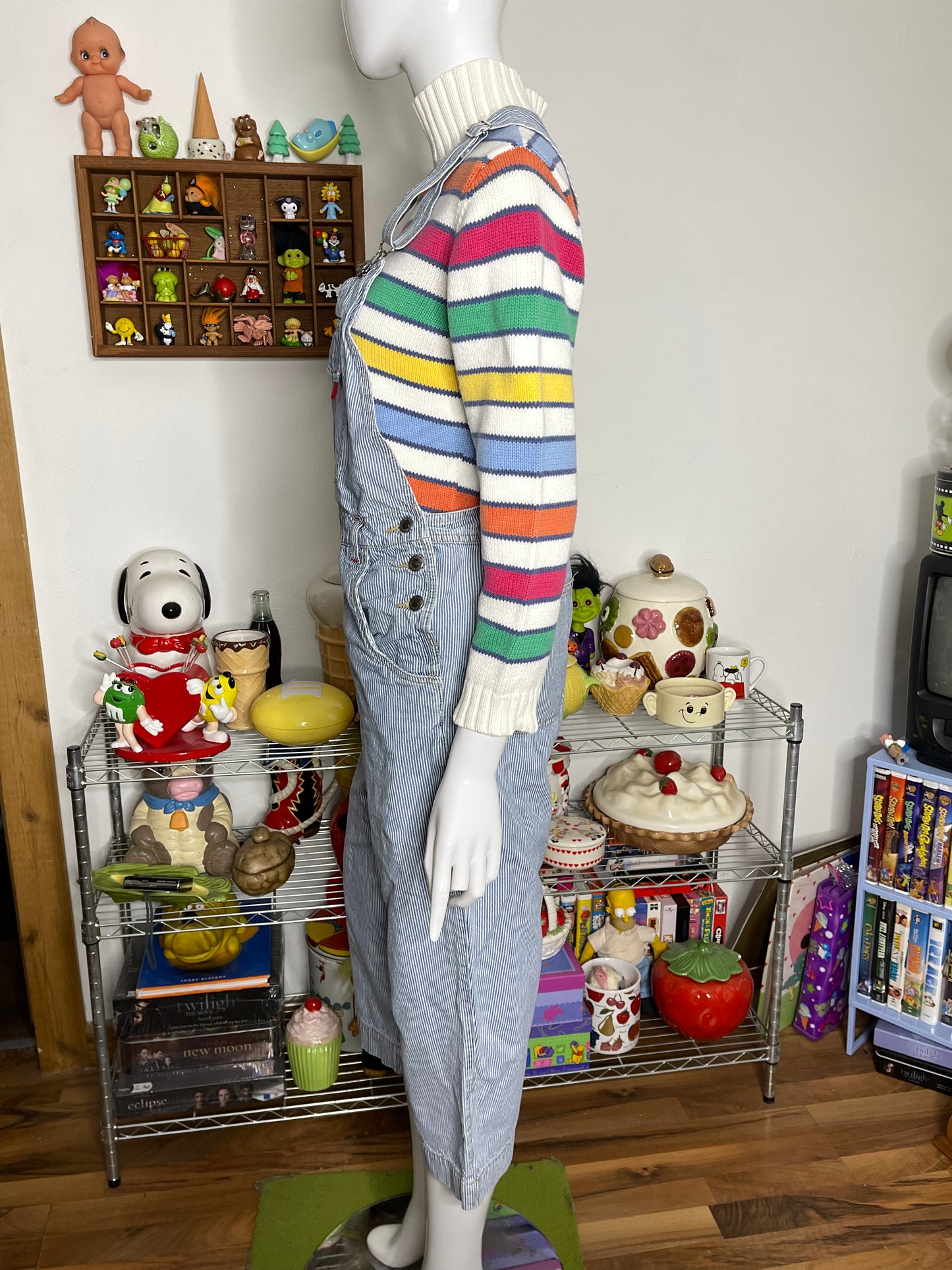 Vintage 2000s Blue & White Pinstriped Semi Cropped Overalls Sz M