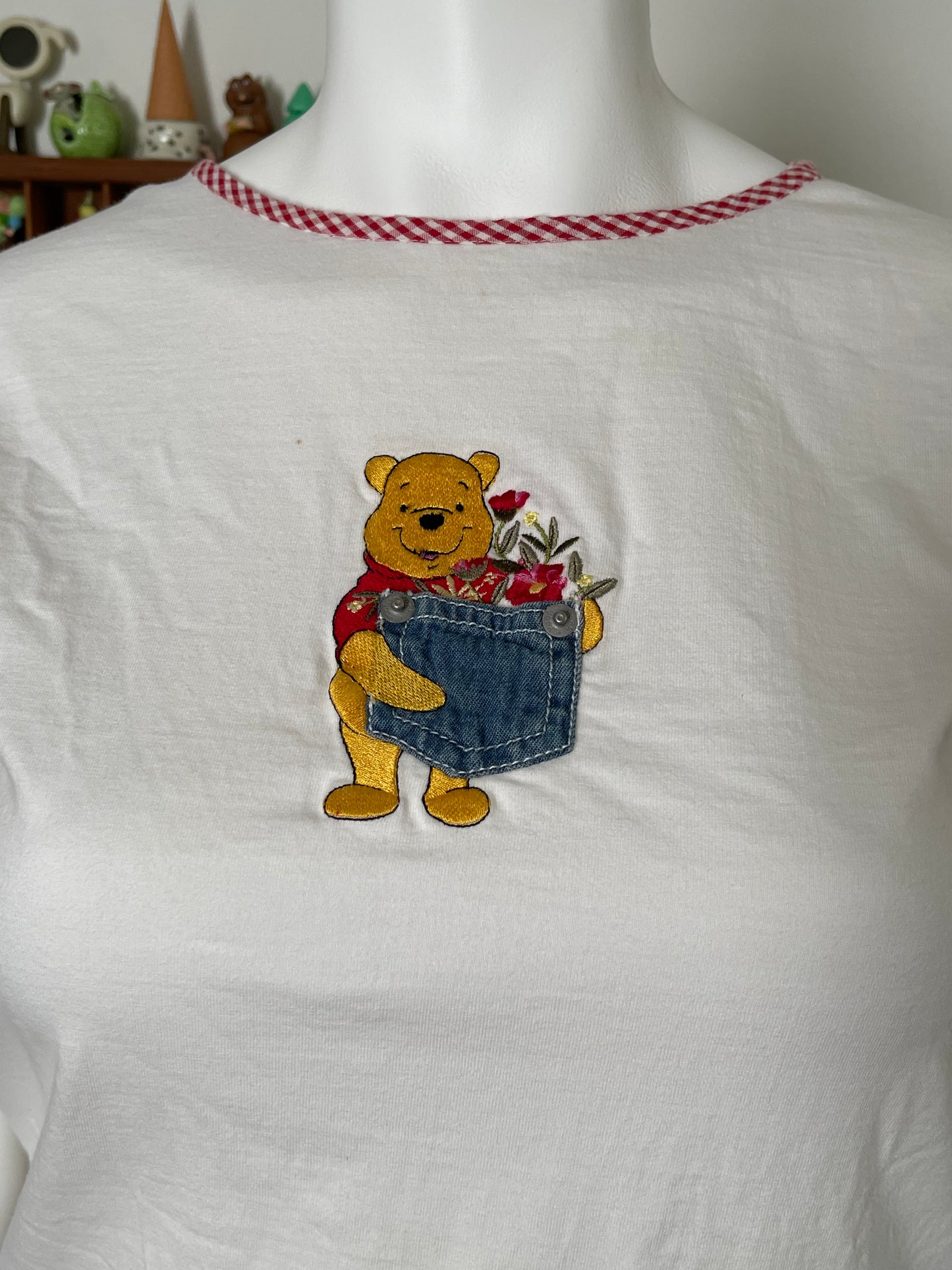 Vintage Winnie The Pooh Floral Tee sz L