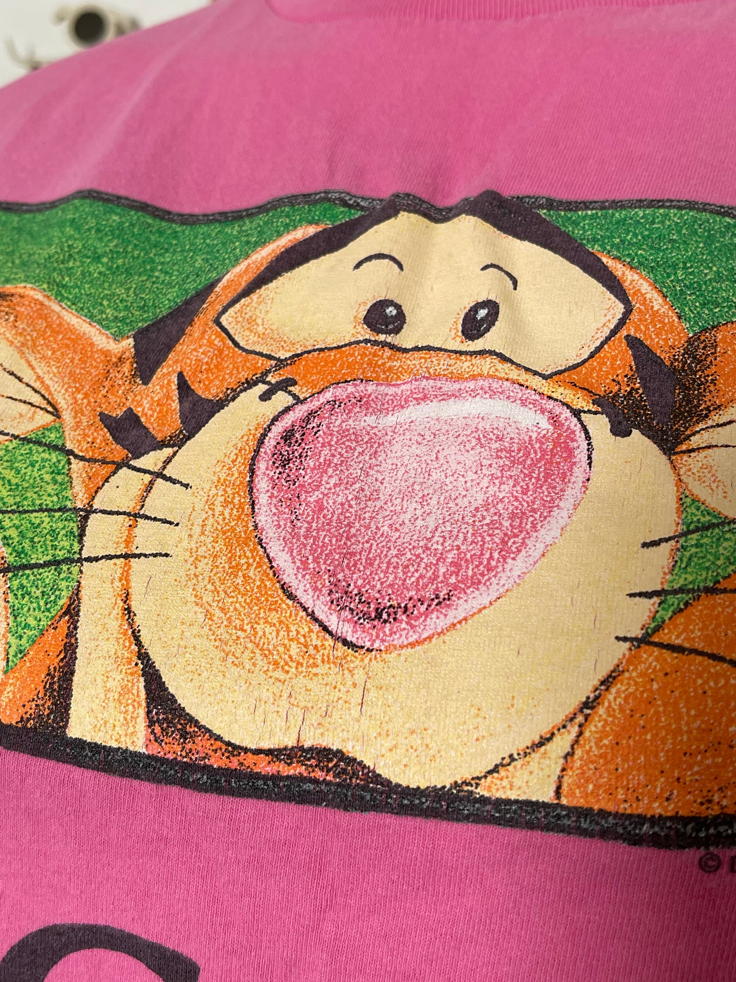 90's Pink Tigger boxy tee sz L