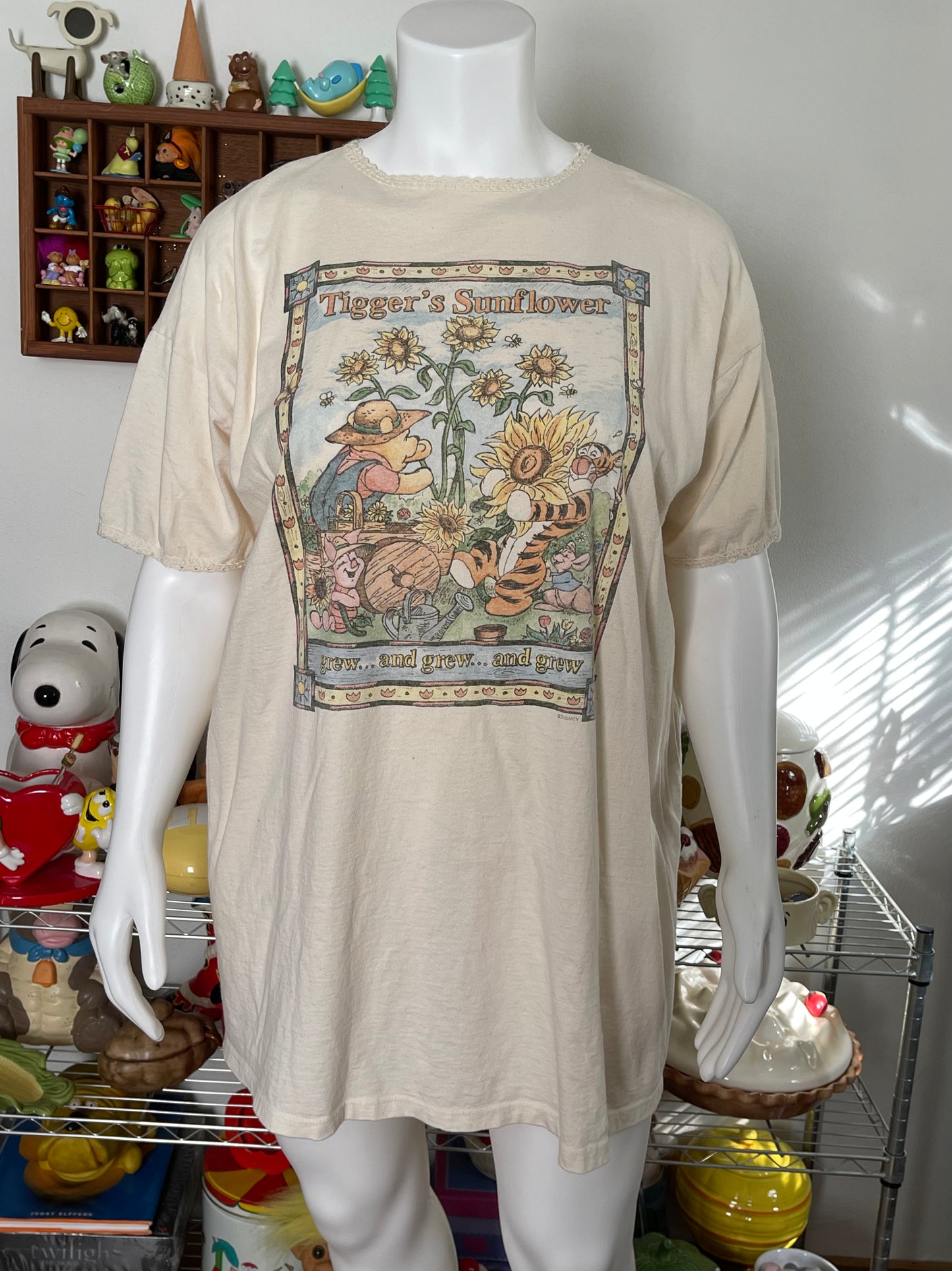 90's Tigger's sunflowers oversized tee sz L / XL