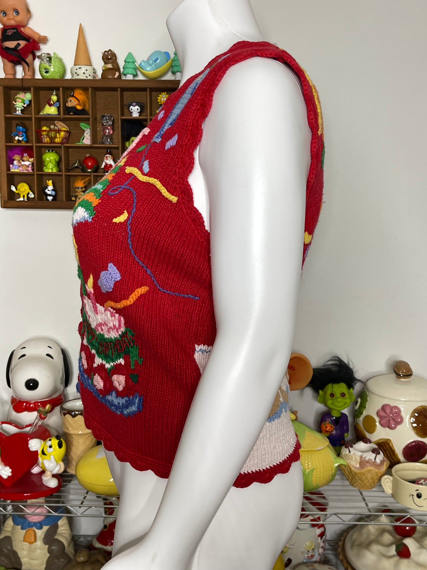 Vintage 90s Birthday Bears Hand Knit Vest Sz M/L