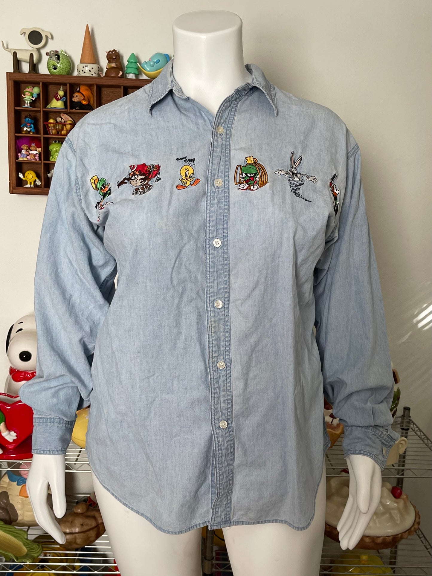 90s Looney Tunes Denim Button Down Long Sleeve sz L