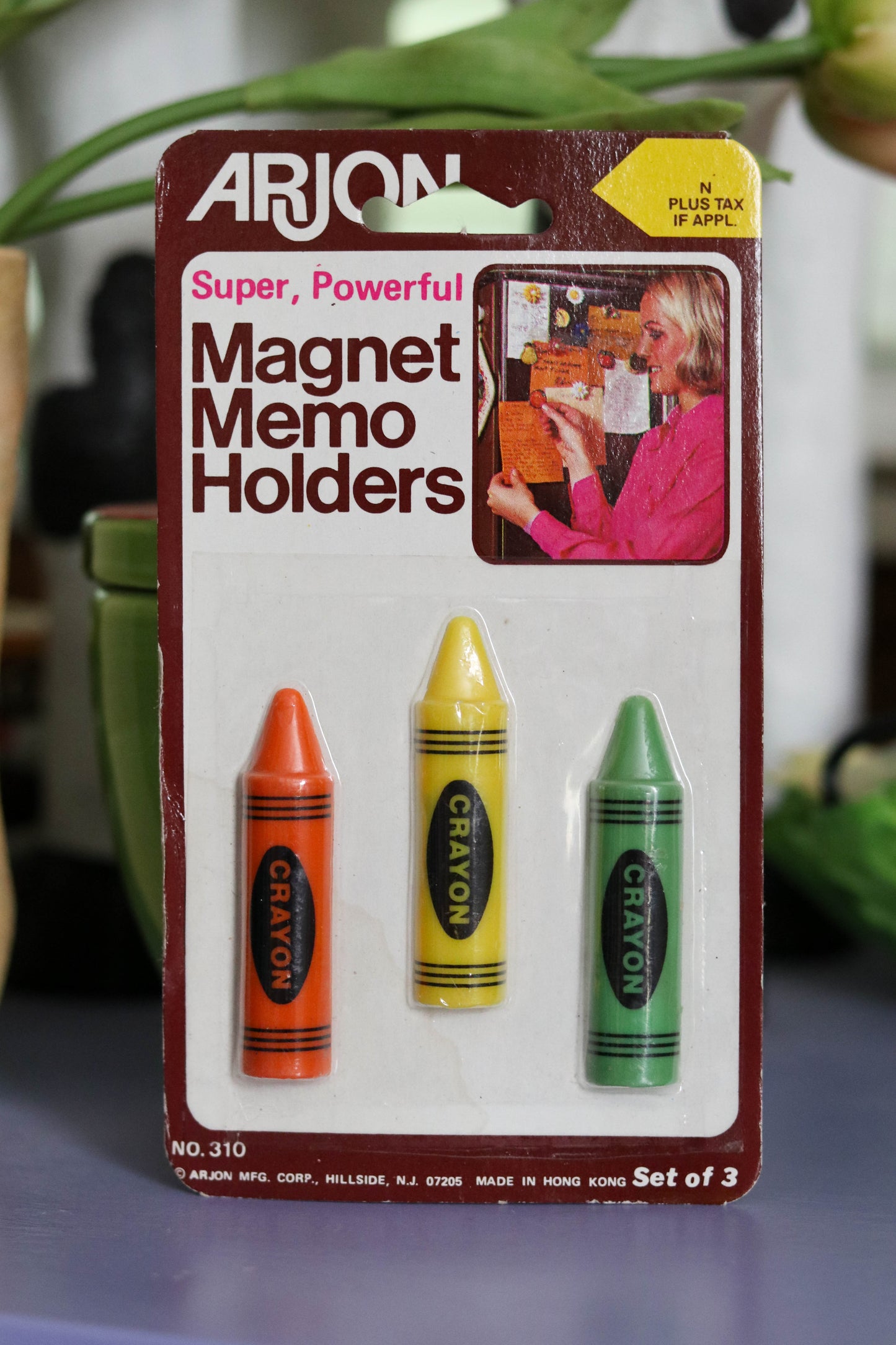Vintage Arjon Crayon Magnets Memo Holders (A)