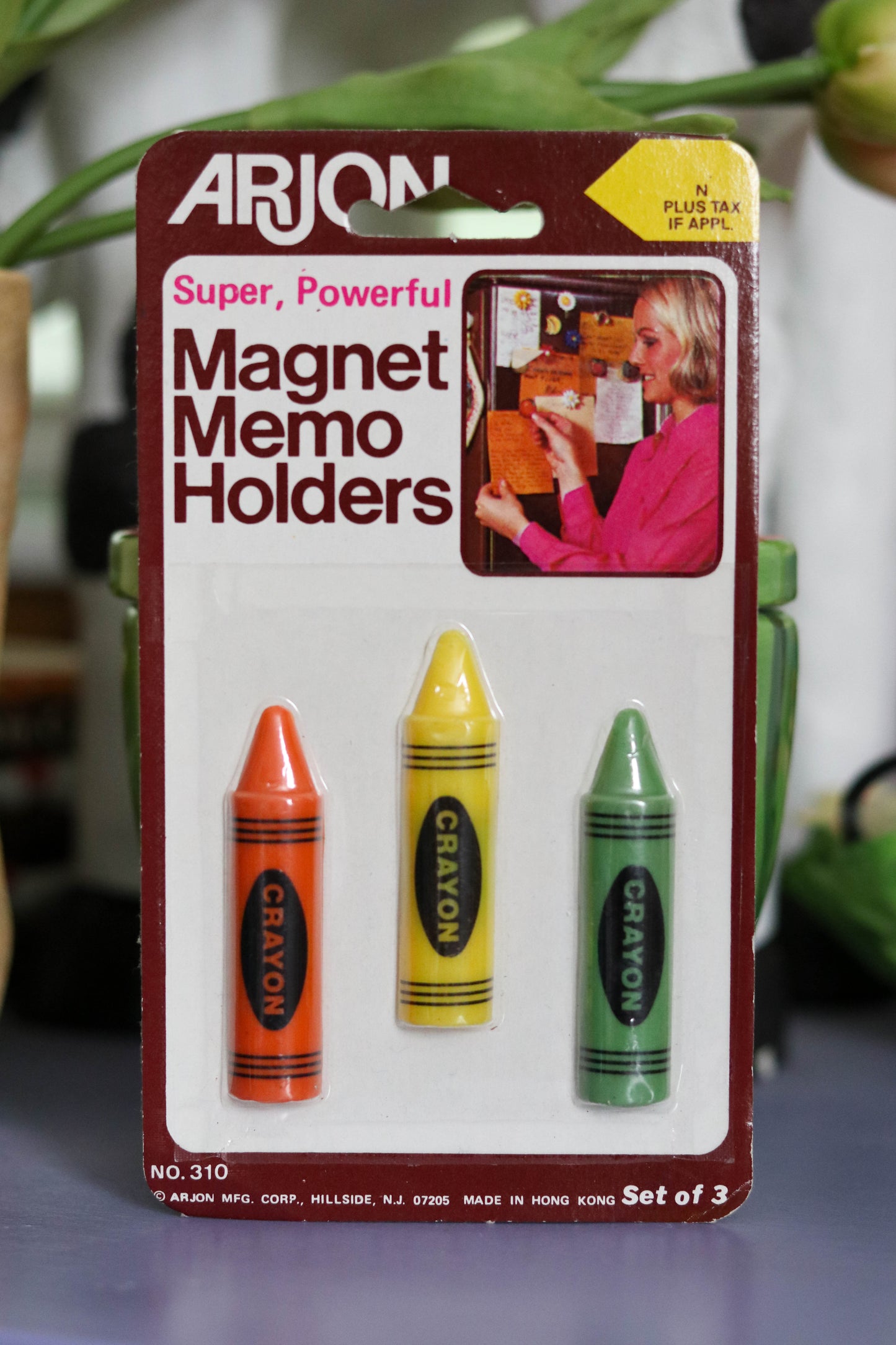 Vintage Arjon Crayon Magnets Memo Holders (C)