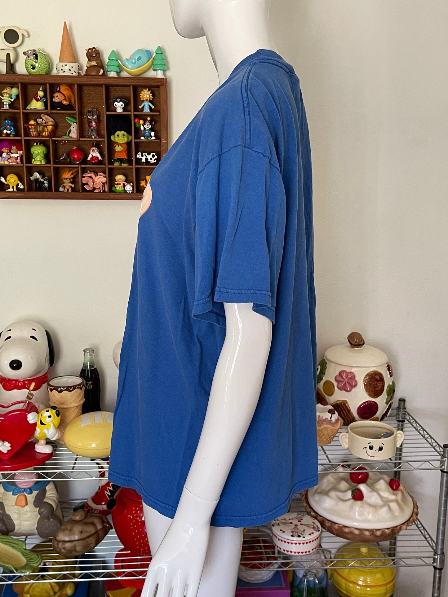 Orange M&M blue tee sz XL