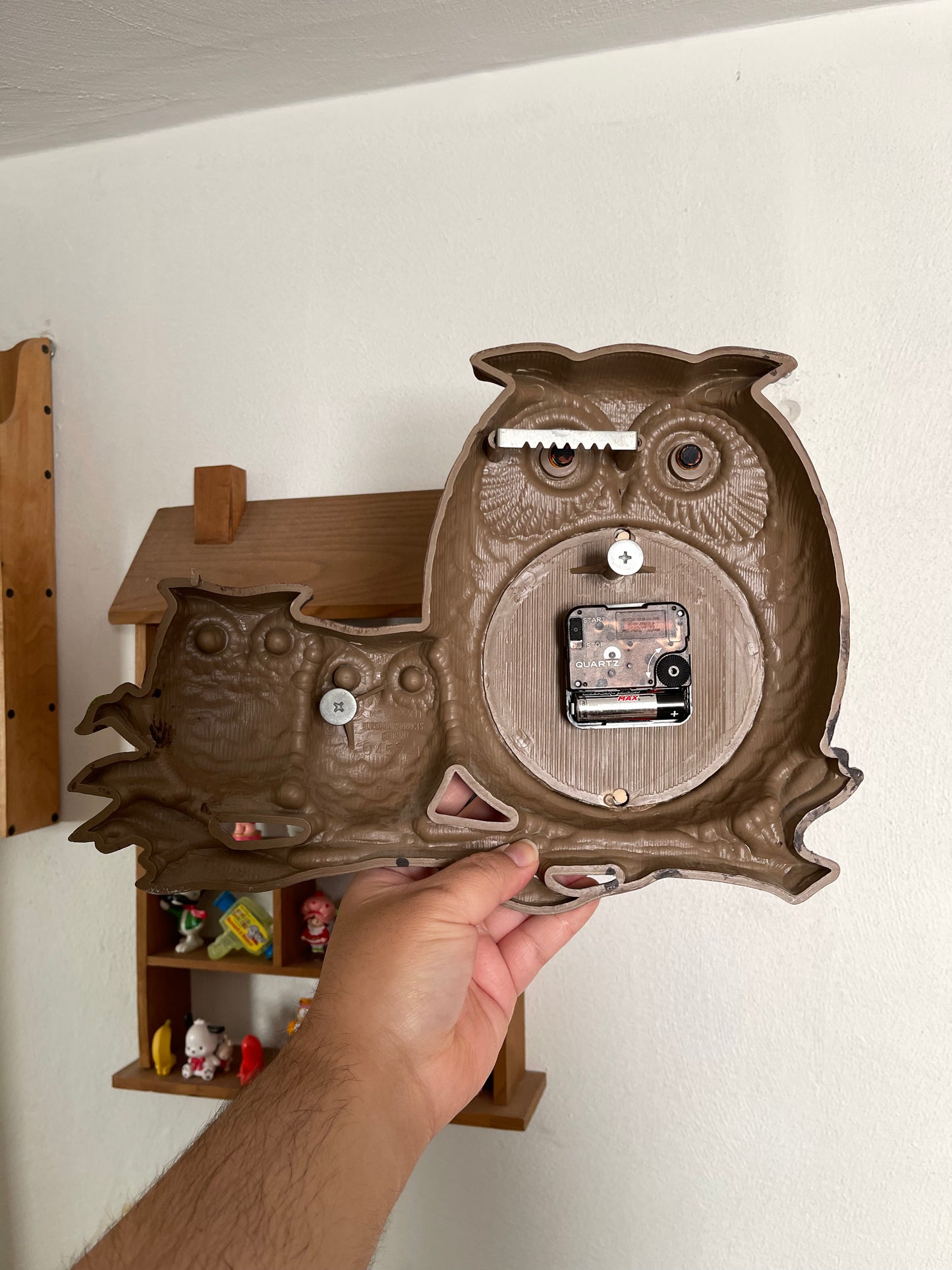Vintage 70s Family Owl Plastic Nonworking Wall Clock