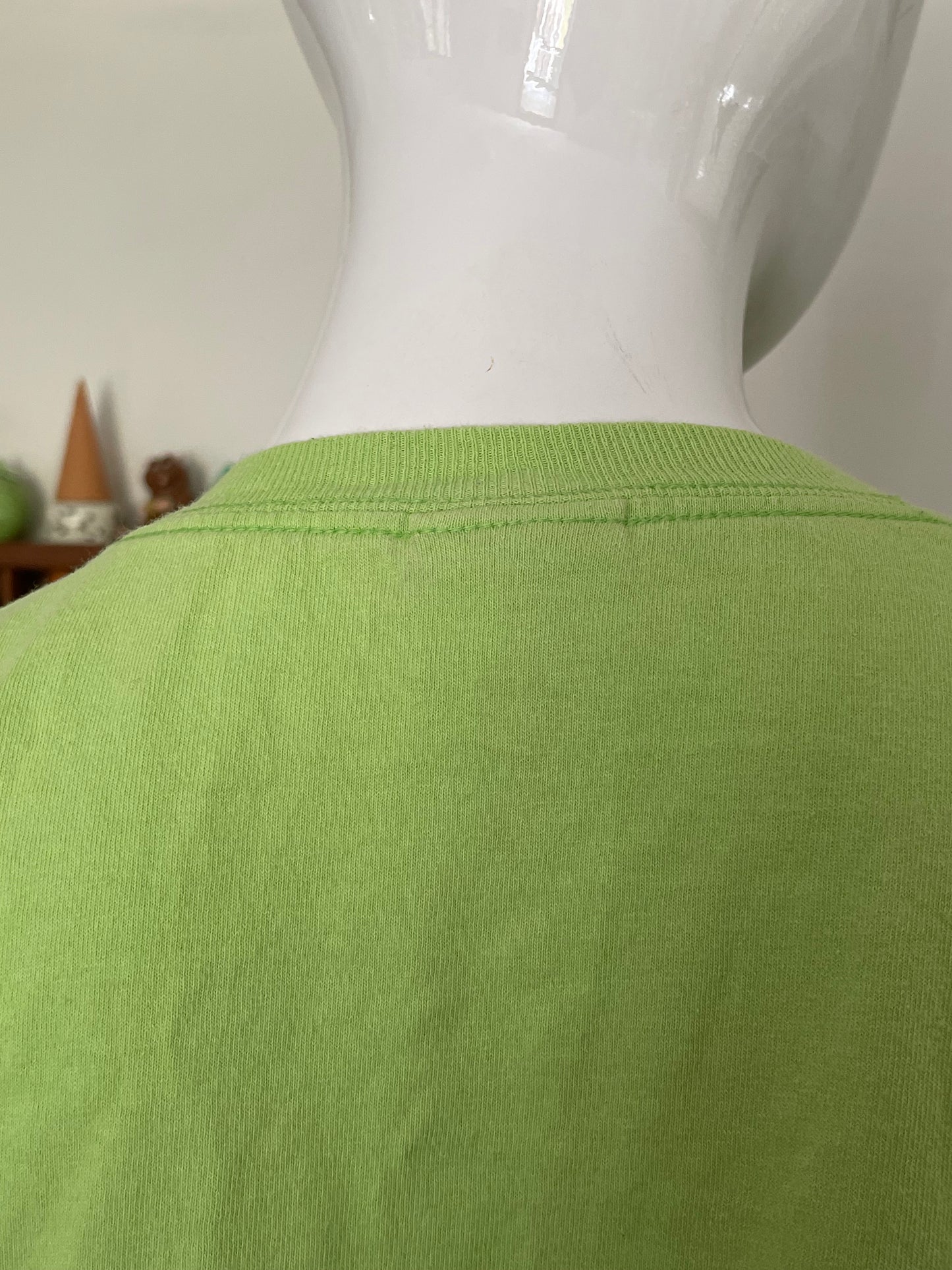 2000s Green Tinker bell tee sz M