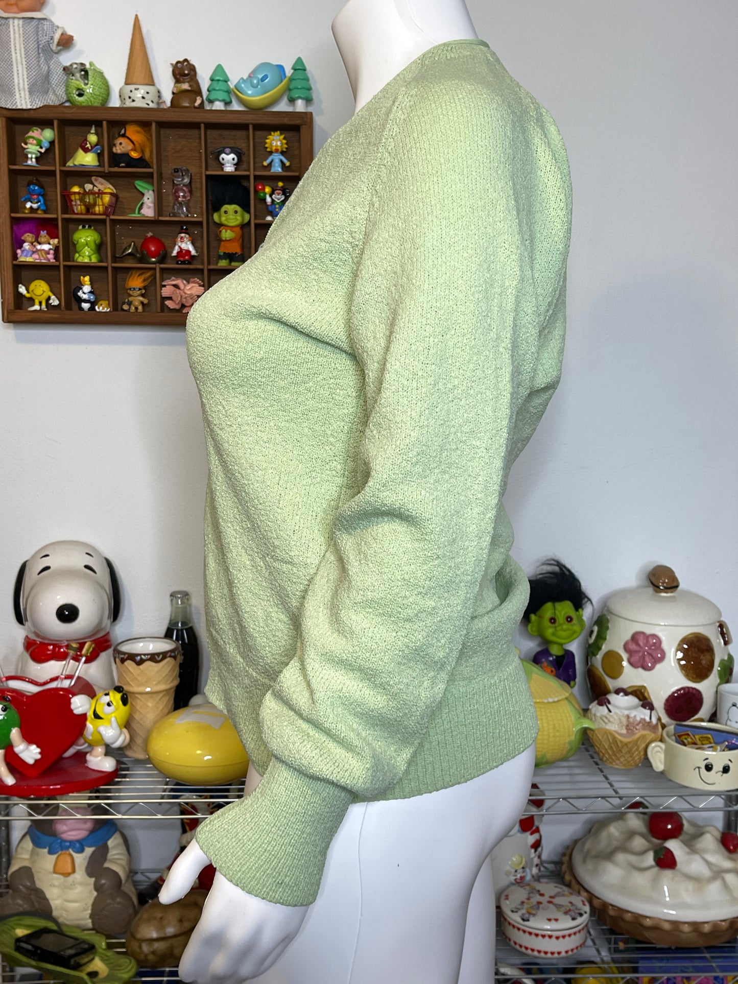 Vintage 70s Pistachio Green Knit Oversized Cardigan Sz M