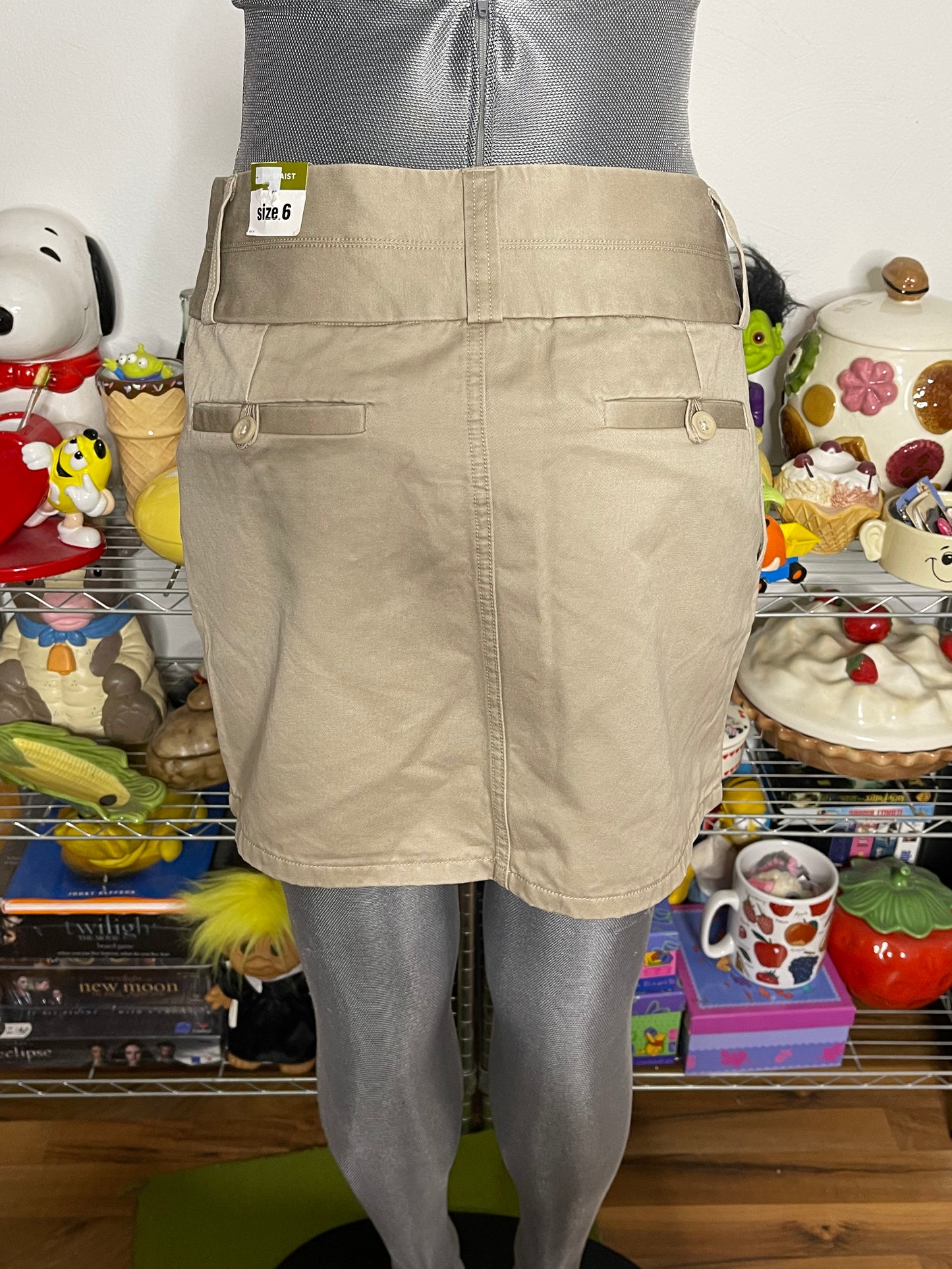 2000s Khaki  Low Waisted Mini Skirt | Multiple Sizes : 4, 6 & 10
