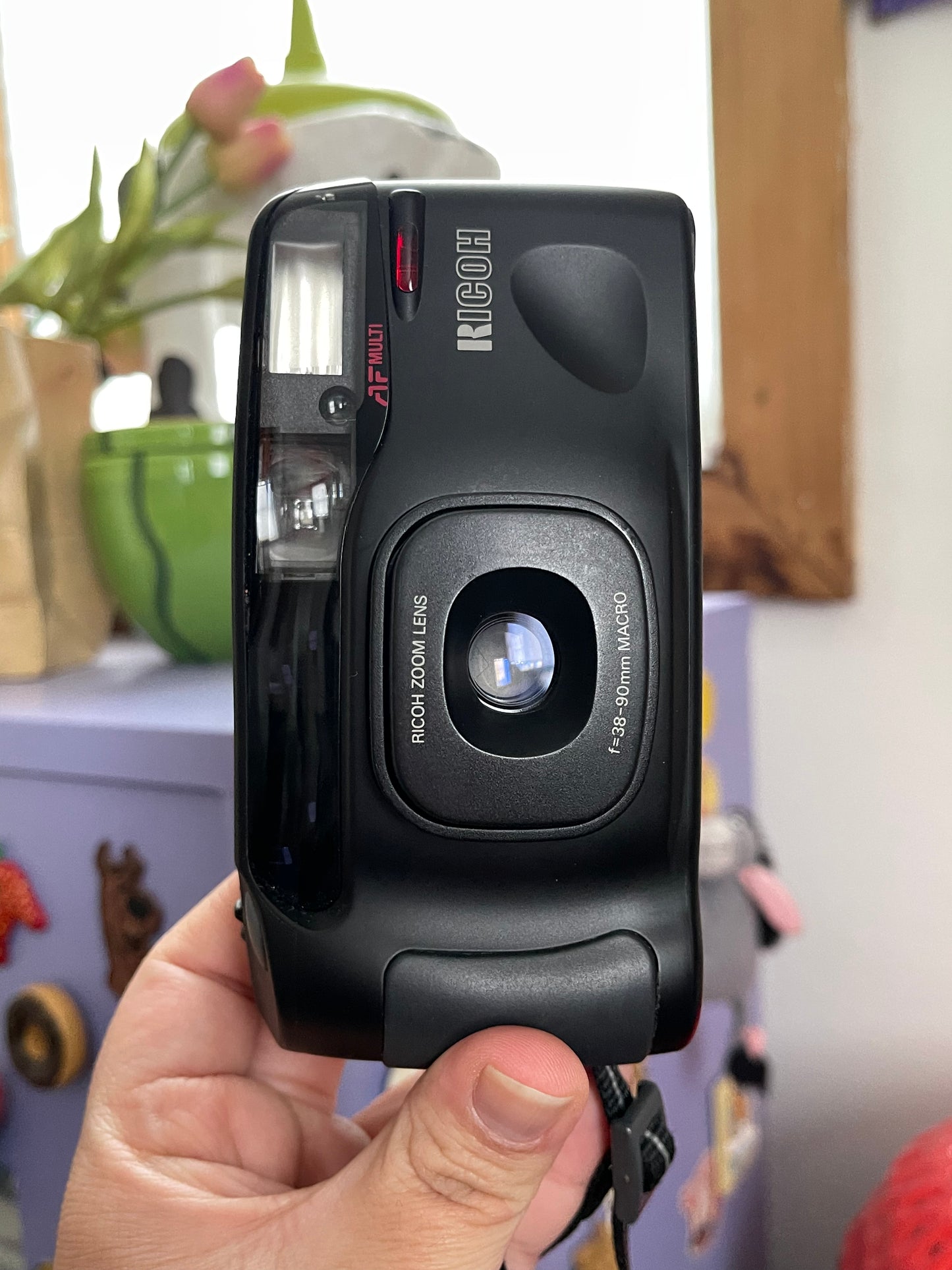 Richoh RZ-900 35mm Film Point & Shoot Camera