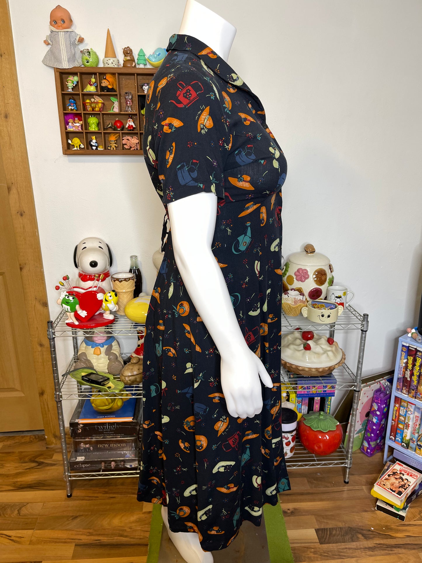 Vintage Whimsy Sun Hat & Watering Can Print Maxi Dress Sz L