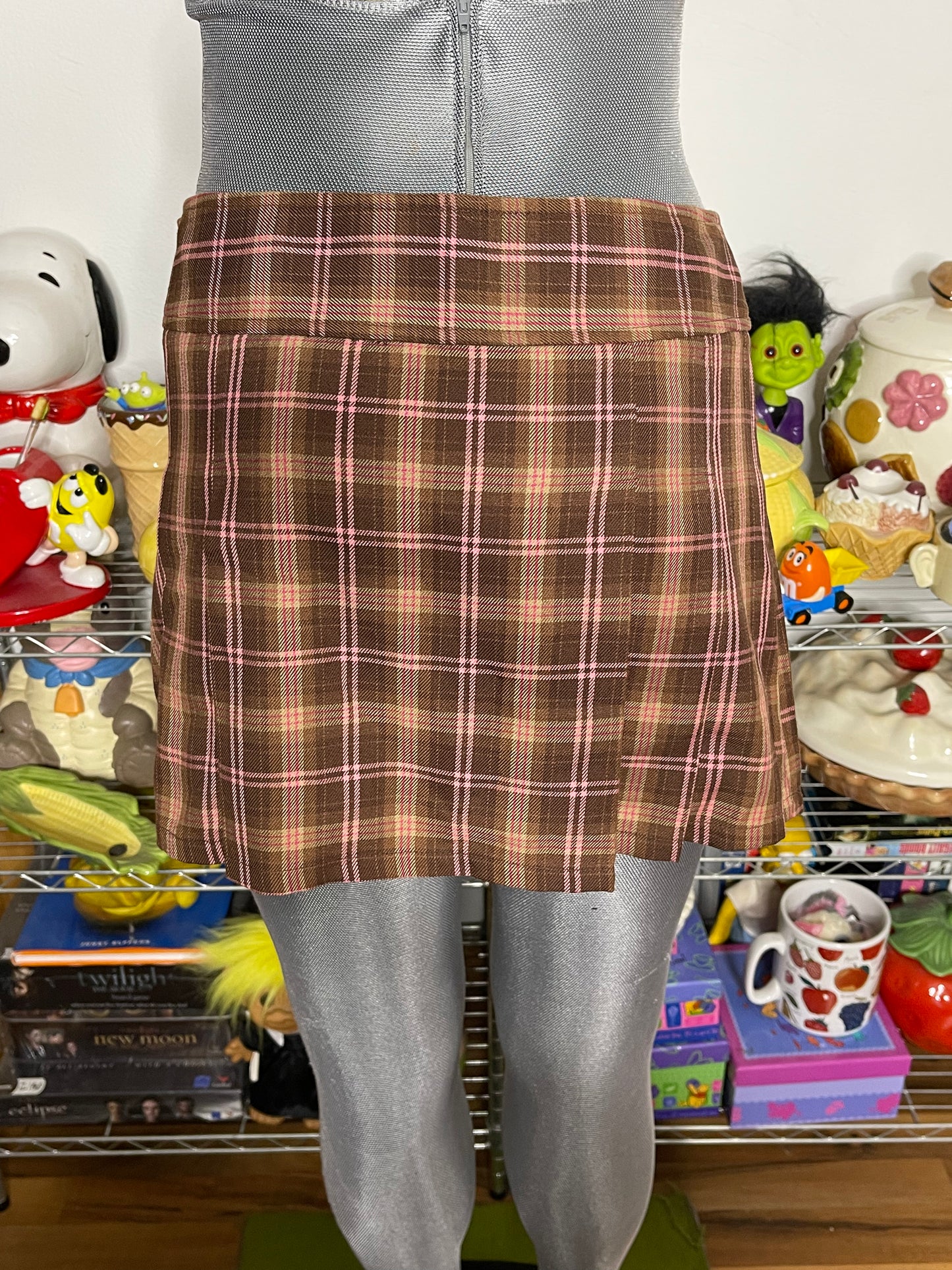 2000s Brown & Pink Plaid Pleated Mini skirt Sz 4