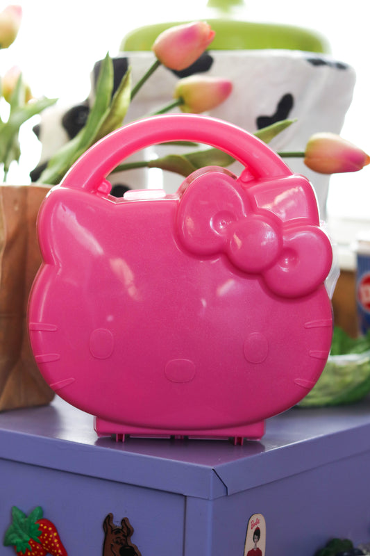 Vintage 2000s Hello Kitty Sanrio Carrying Case + Toys