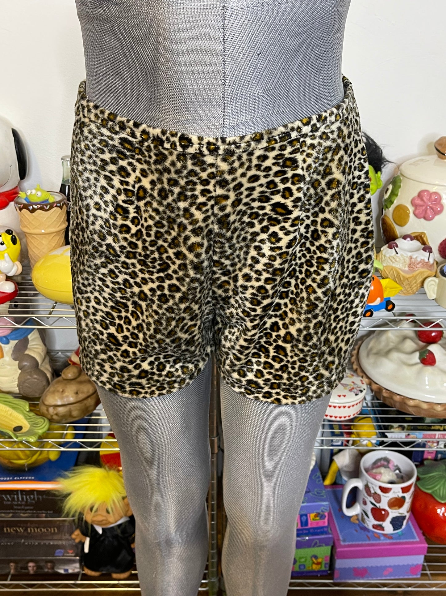 Vintage Leopard Fuzzy Shorts Sz M