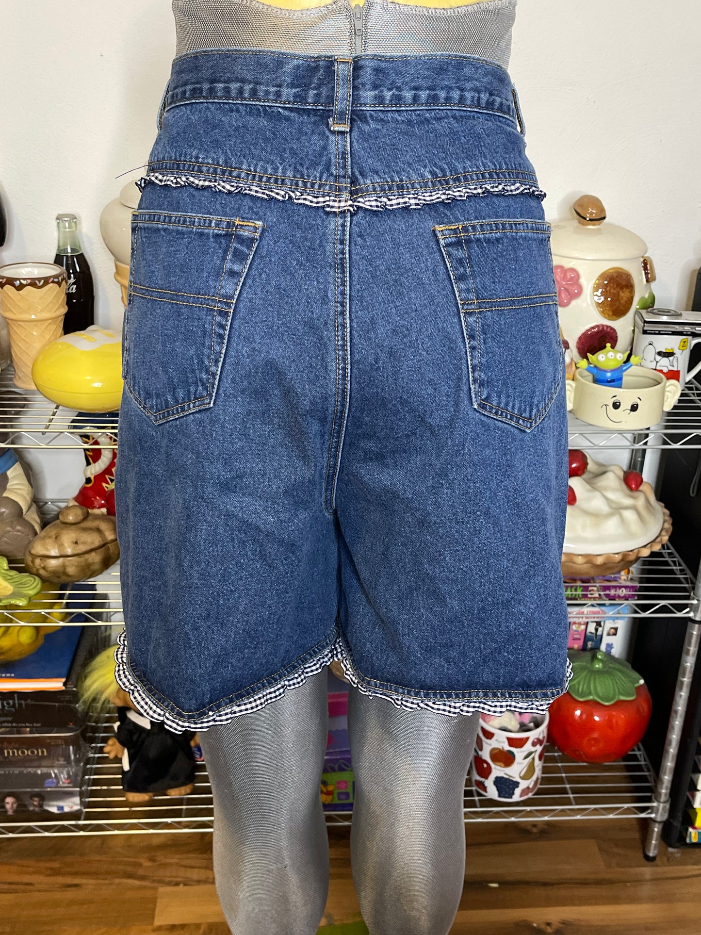 Vintage High Waisted Medium Wash Denim Gingham Shorts Sz 34in