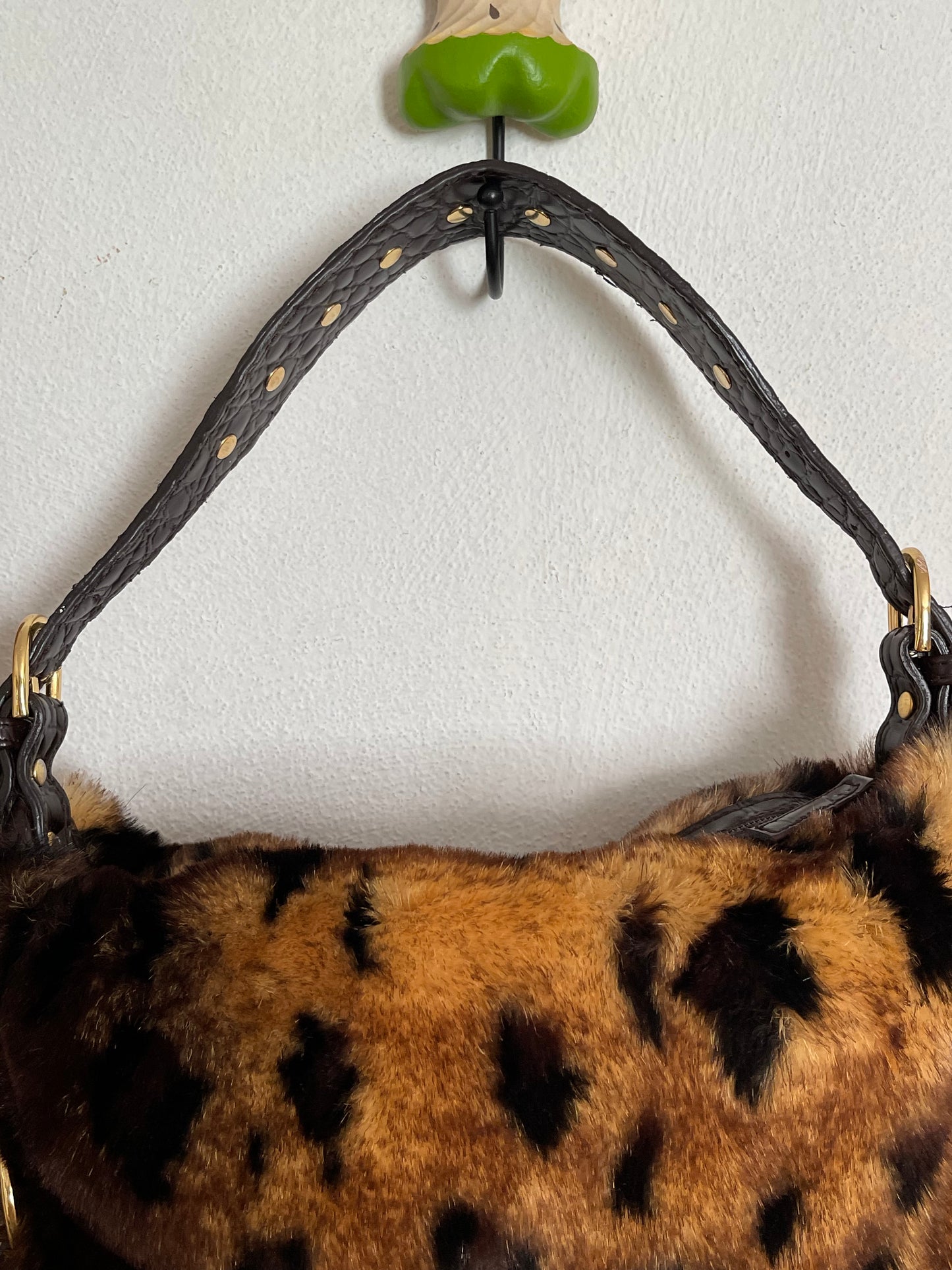 2000s Faux Leopard Fur Print Shoulder Bag