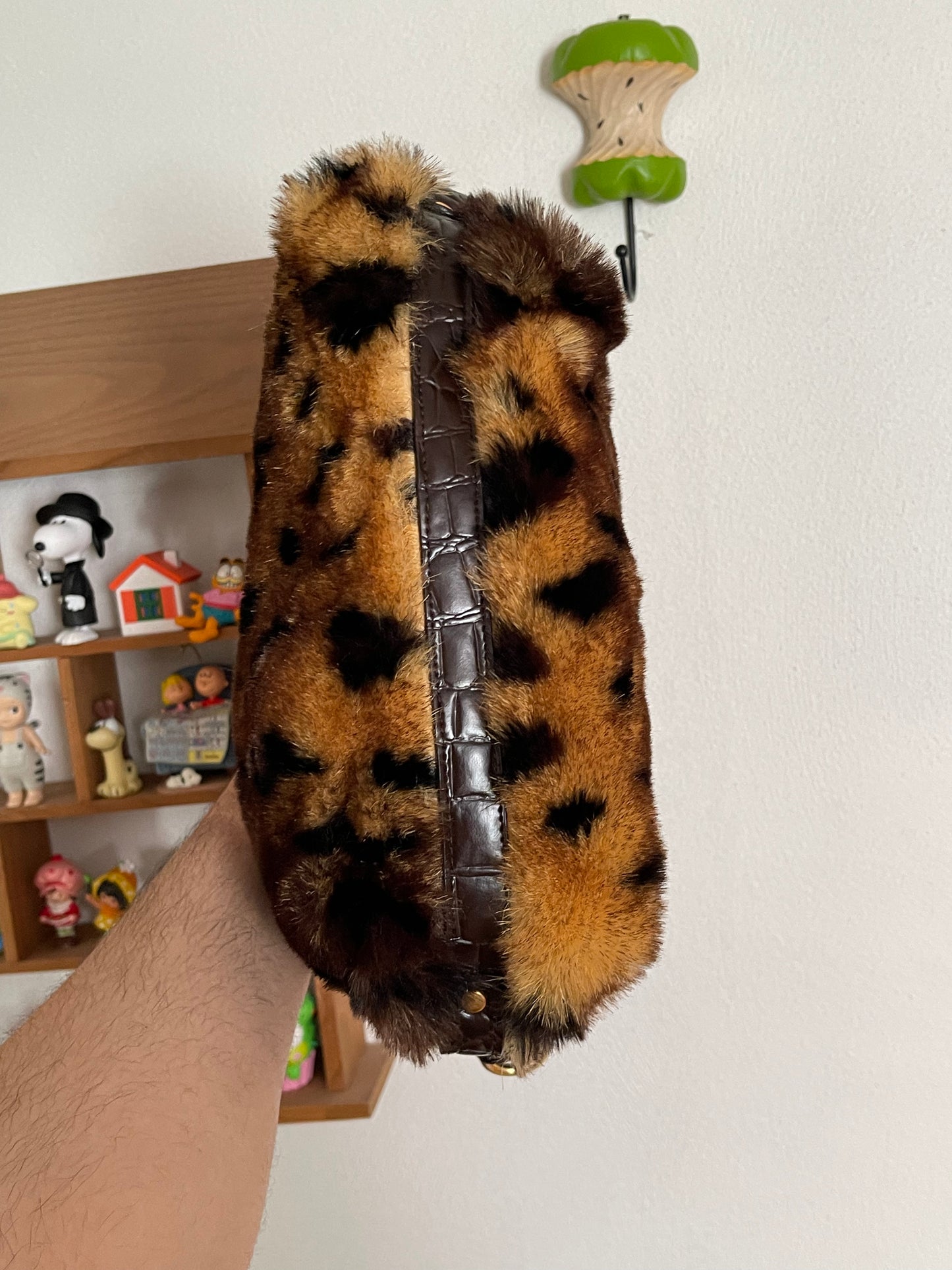 2000s Faux Leopard Fur Print Shoulder Bag