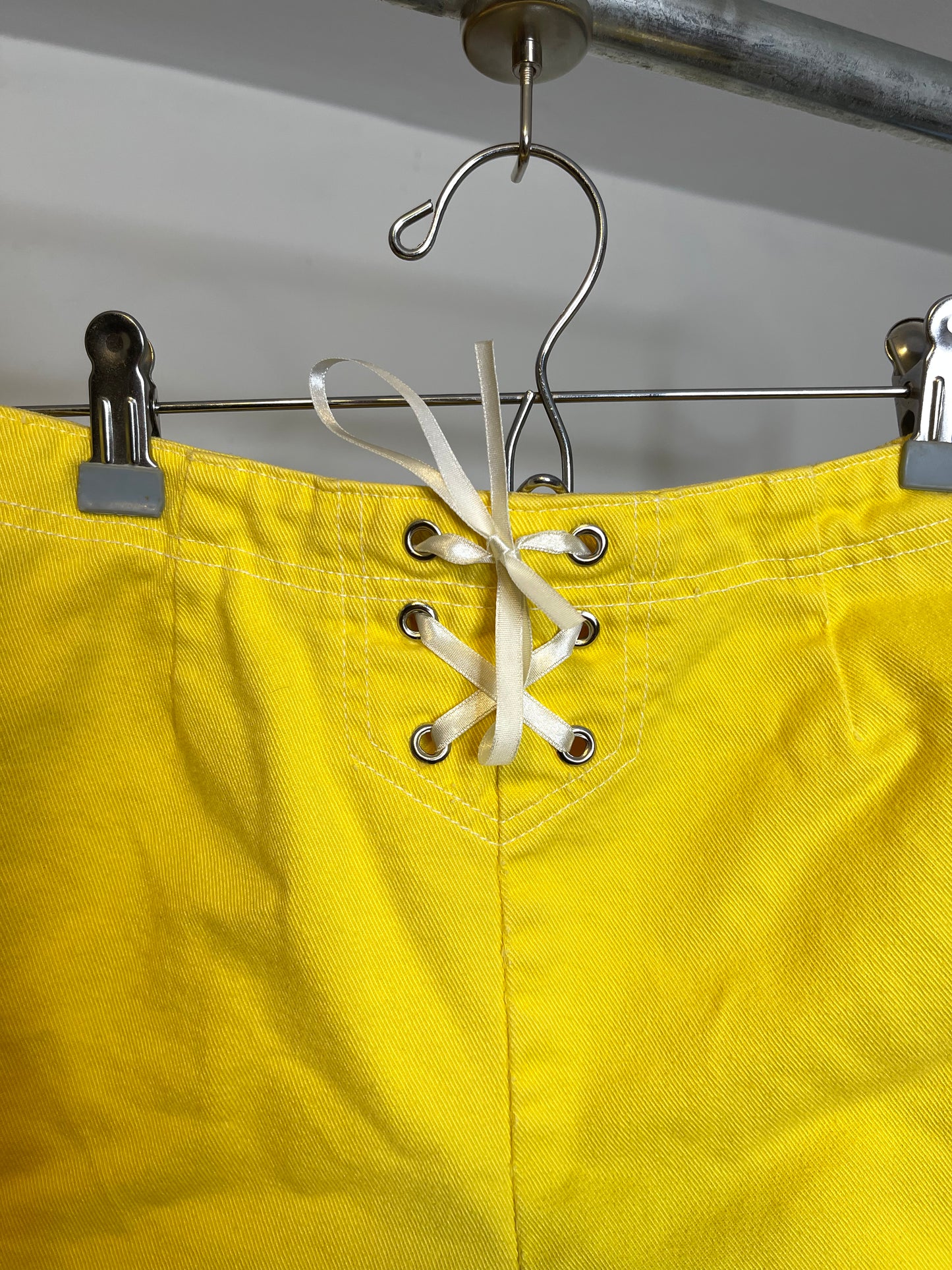 Vintage 90s Yellow Mickey Mouse Flower Kids Shorts Sz 16