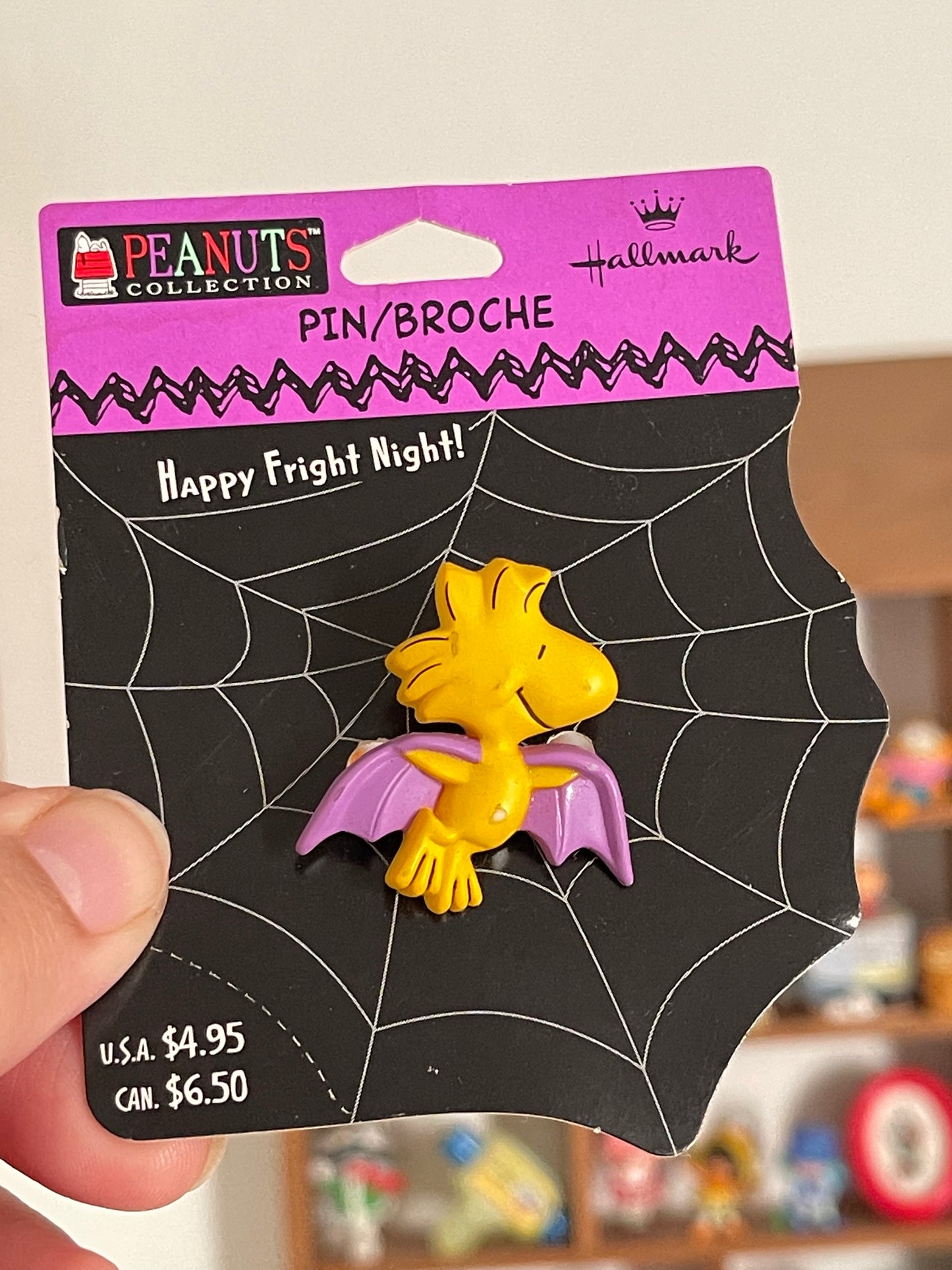 Vintage Halloween Woodstock Bat Pin/Broche