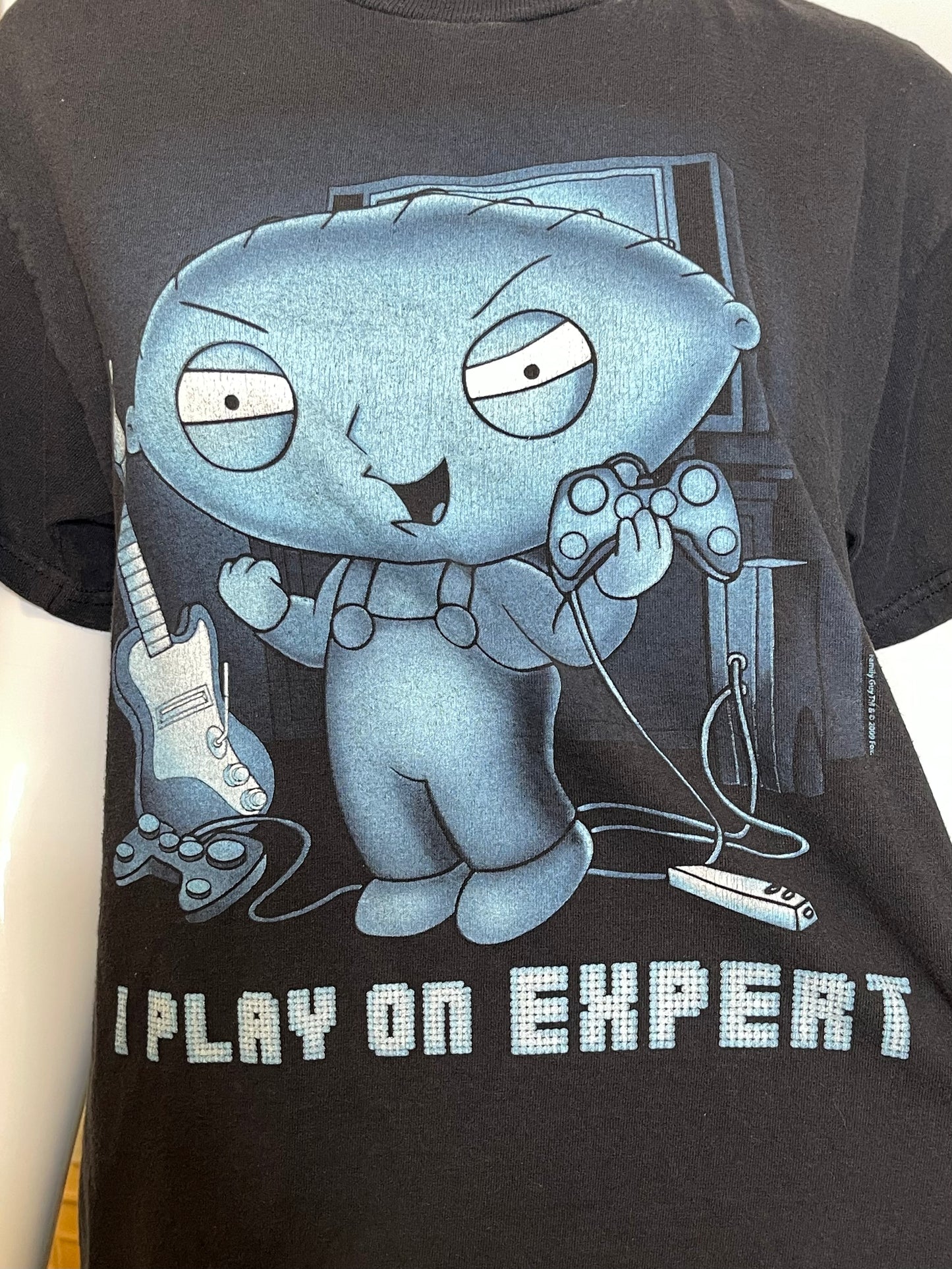 2000s "I Play On Expert" Stewie Griffin Graphic Tee Sz M