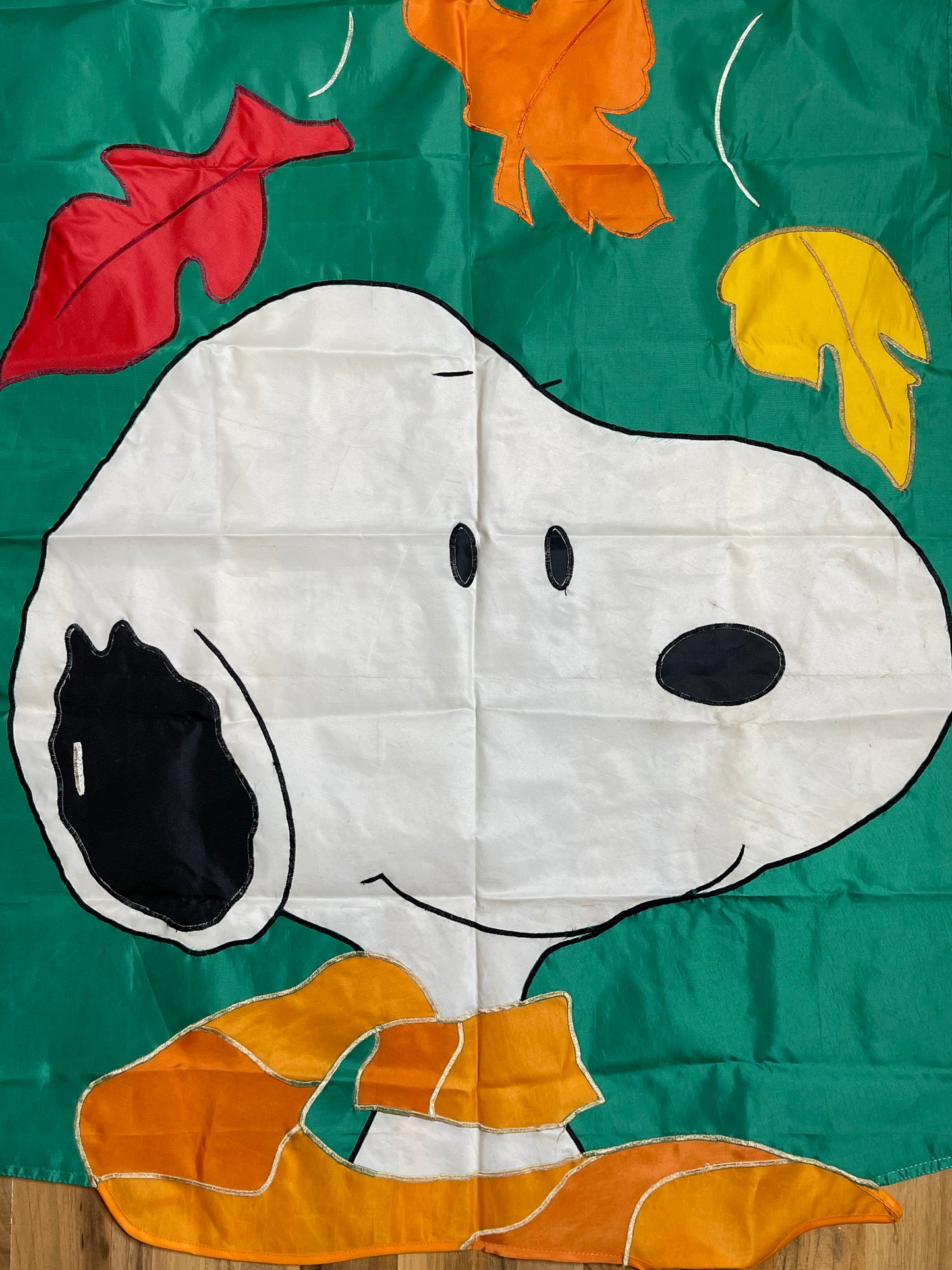 2000s Welcome Fall Snoopy Decorative Flag (FLAWED)