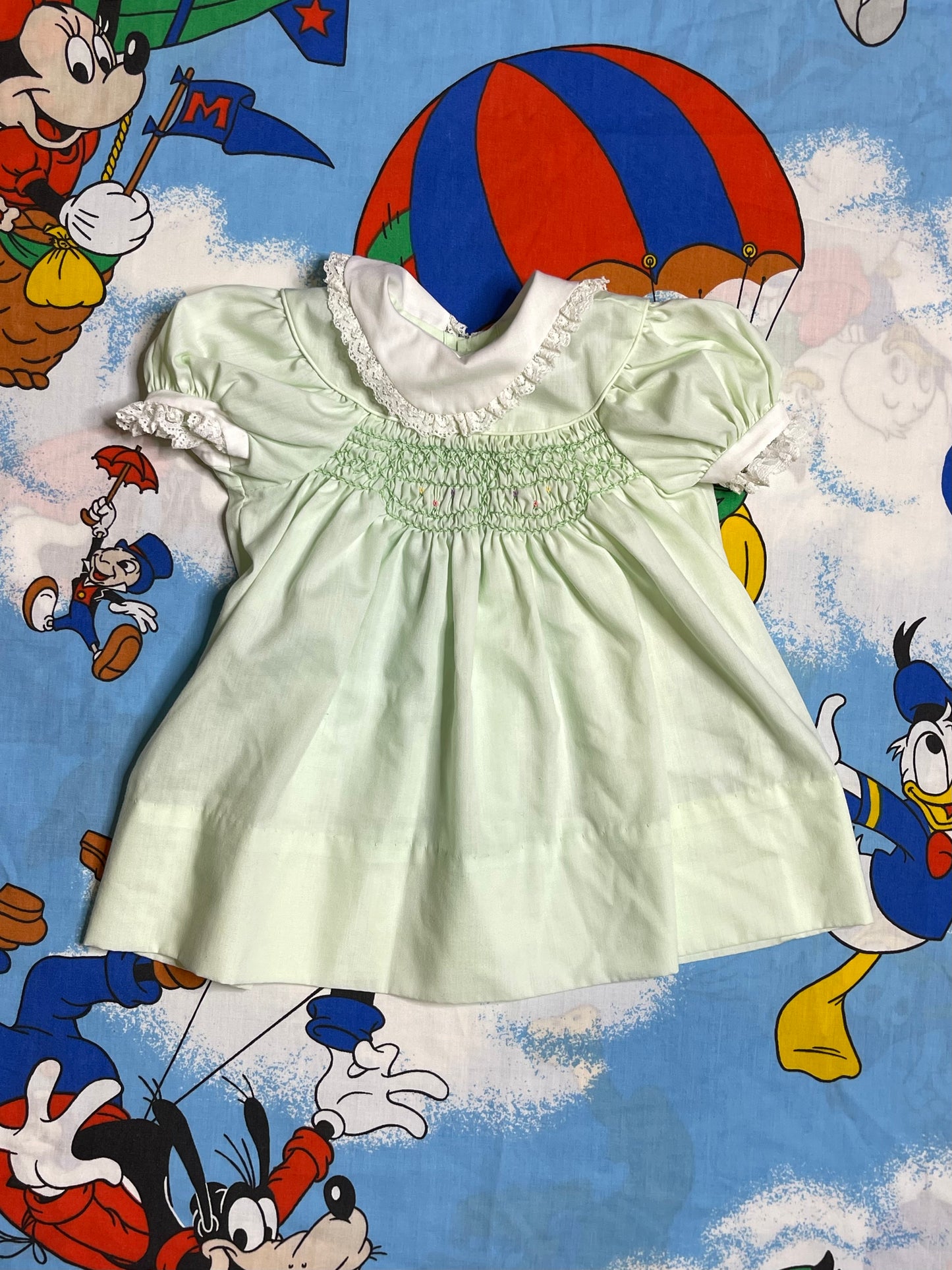 Vintage Light Green Tulip Lace Hand Smocked Dress Sz Infant 6-9M