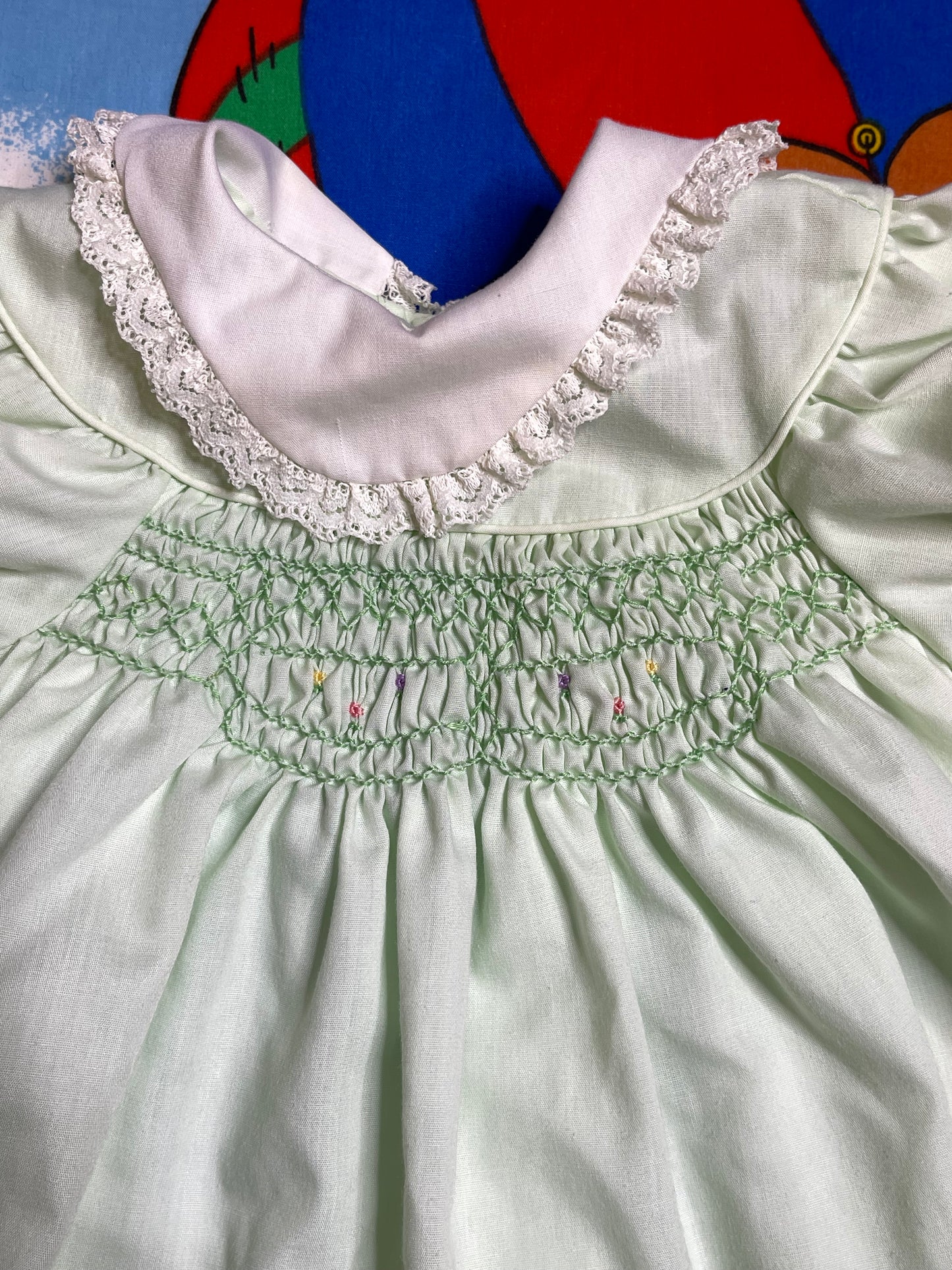 Vintage Light Green Tulip Lace Hand Smocked Dress Sz Infant 6-9M