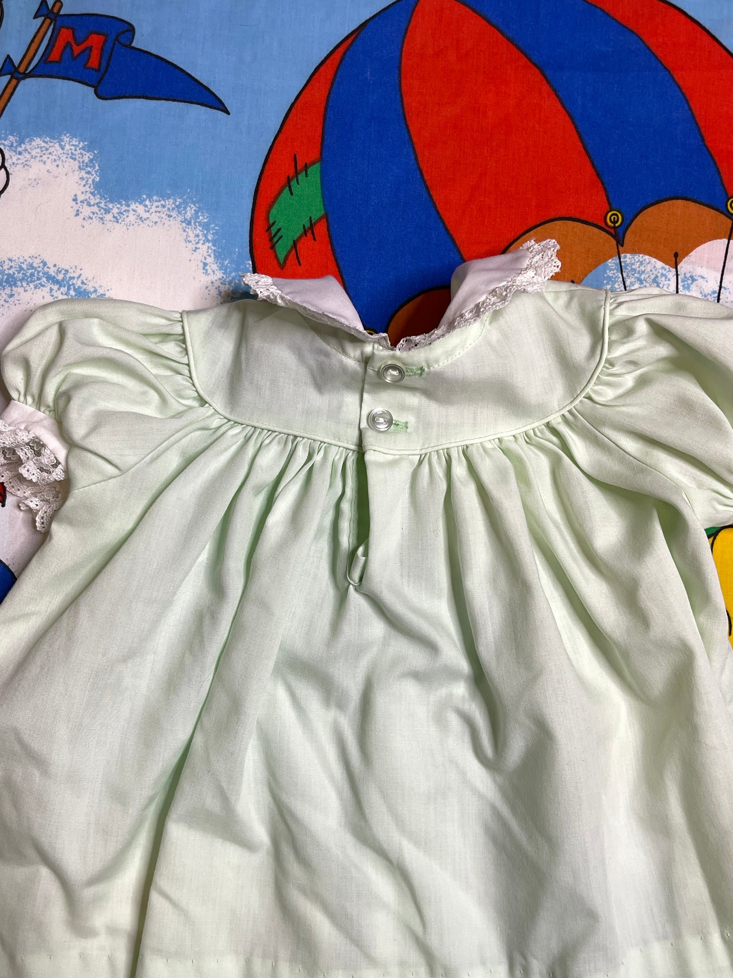 Vintage Light Green Tulip Lace Hand Smocked Dress Sz Infant 6-9M