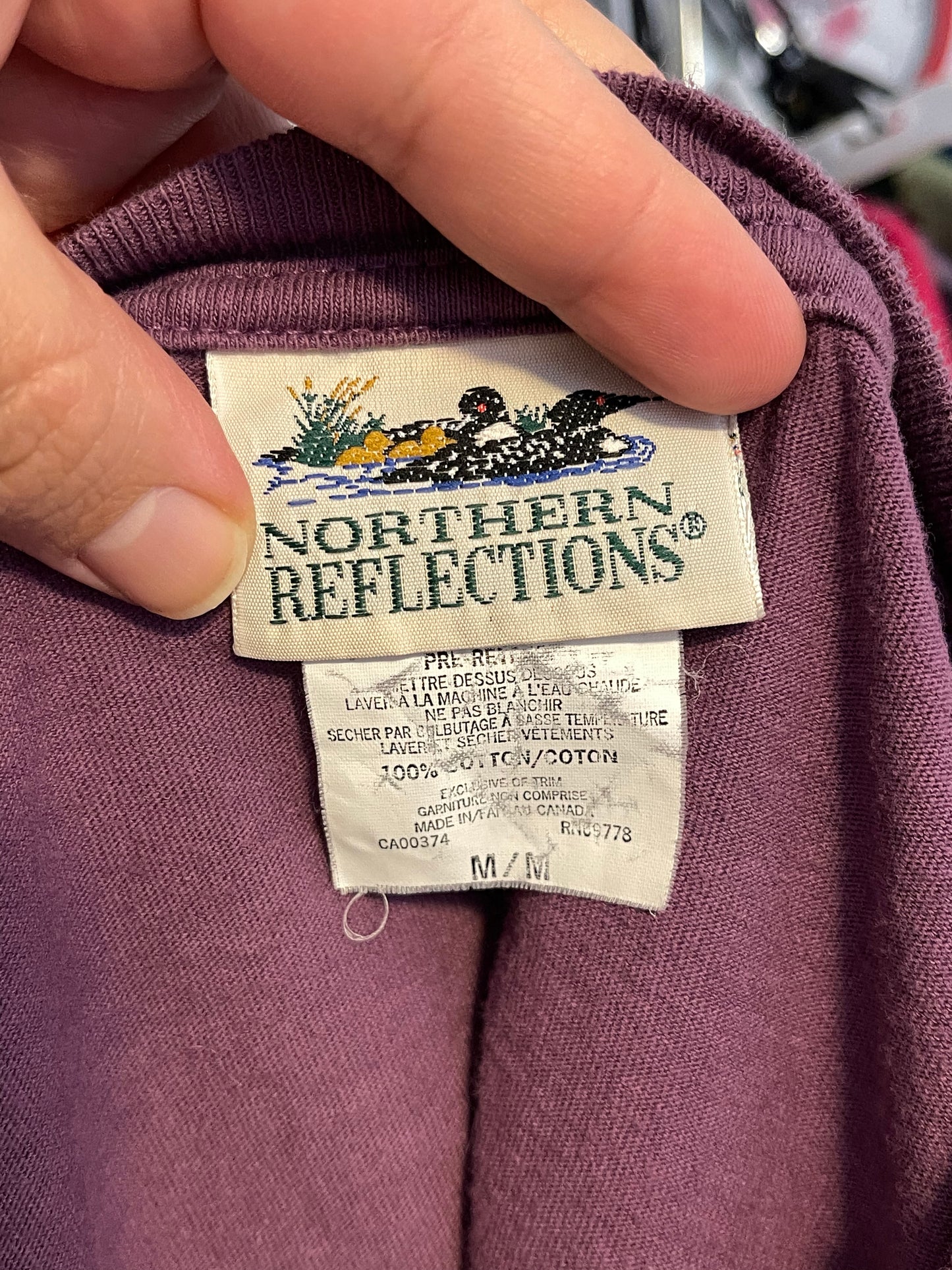 2000s Purple Spring Kitten Graphic Tee Sz M