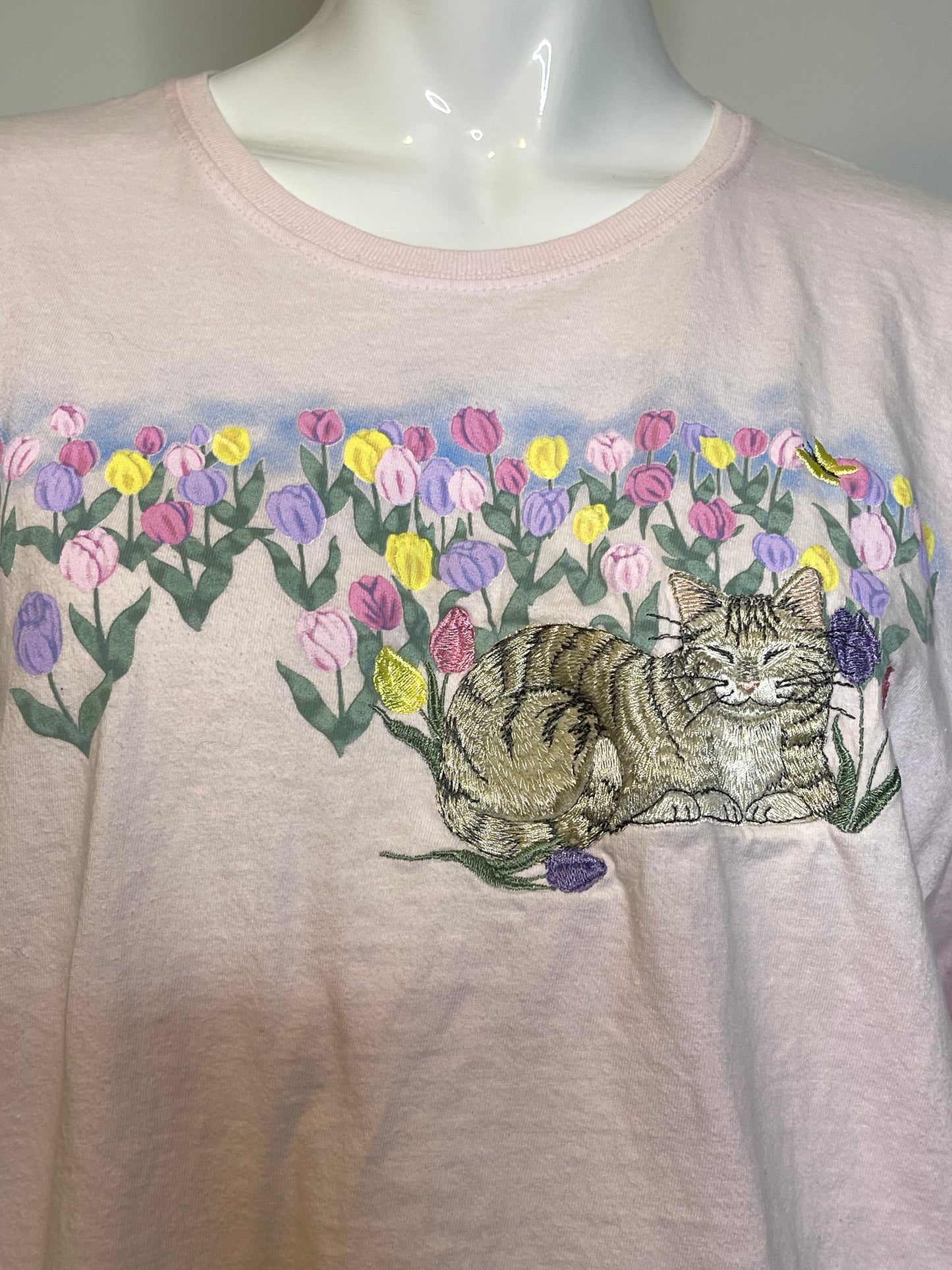Vintage 2000s Tulip Cat Embroidered Tee Sz L