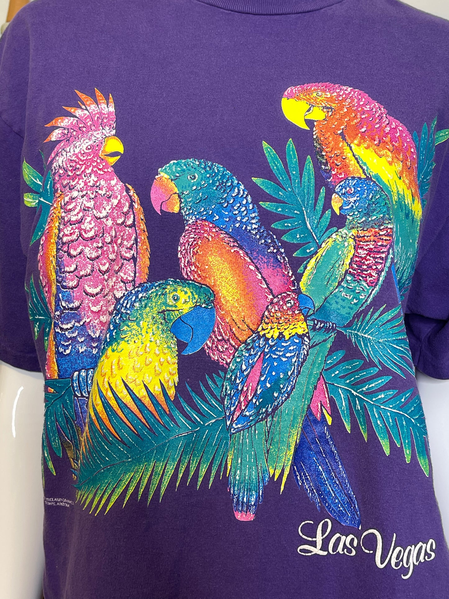 Vintage 90s Colorful Parrots Las Vegas Graphic Tee Sz L
