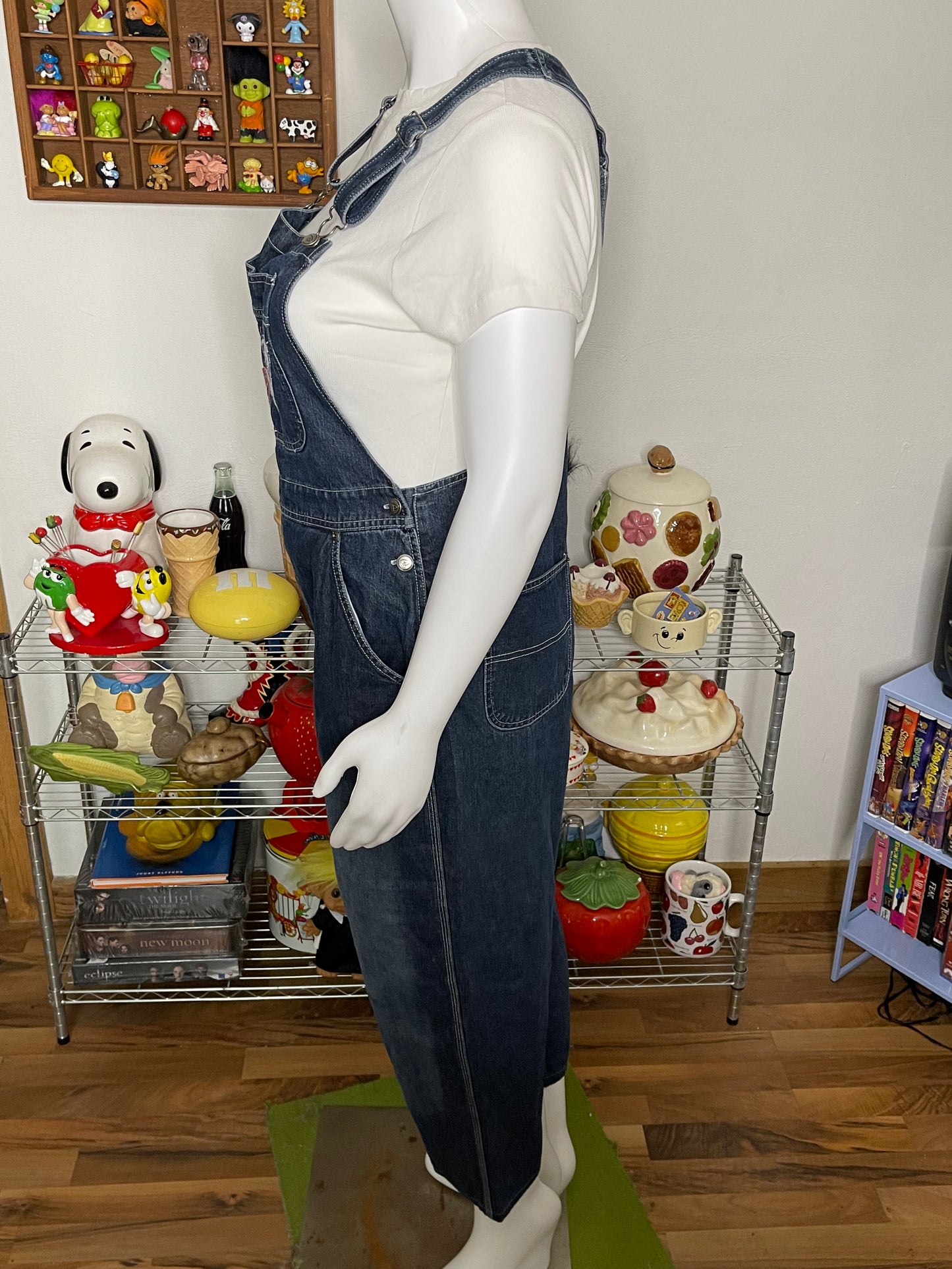 Vintage Mickey Mouse baggy denim overalls sz XL