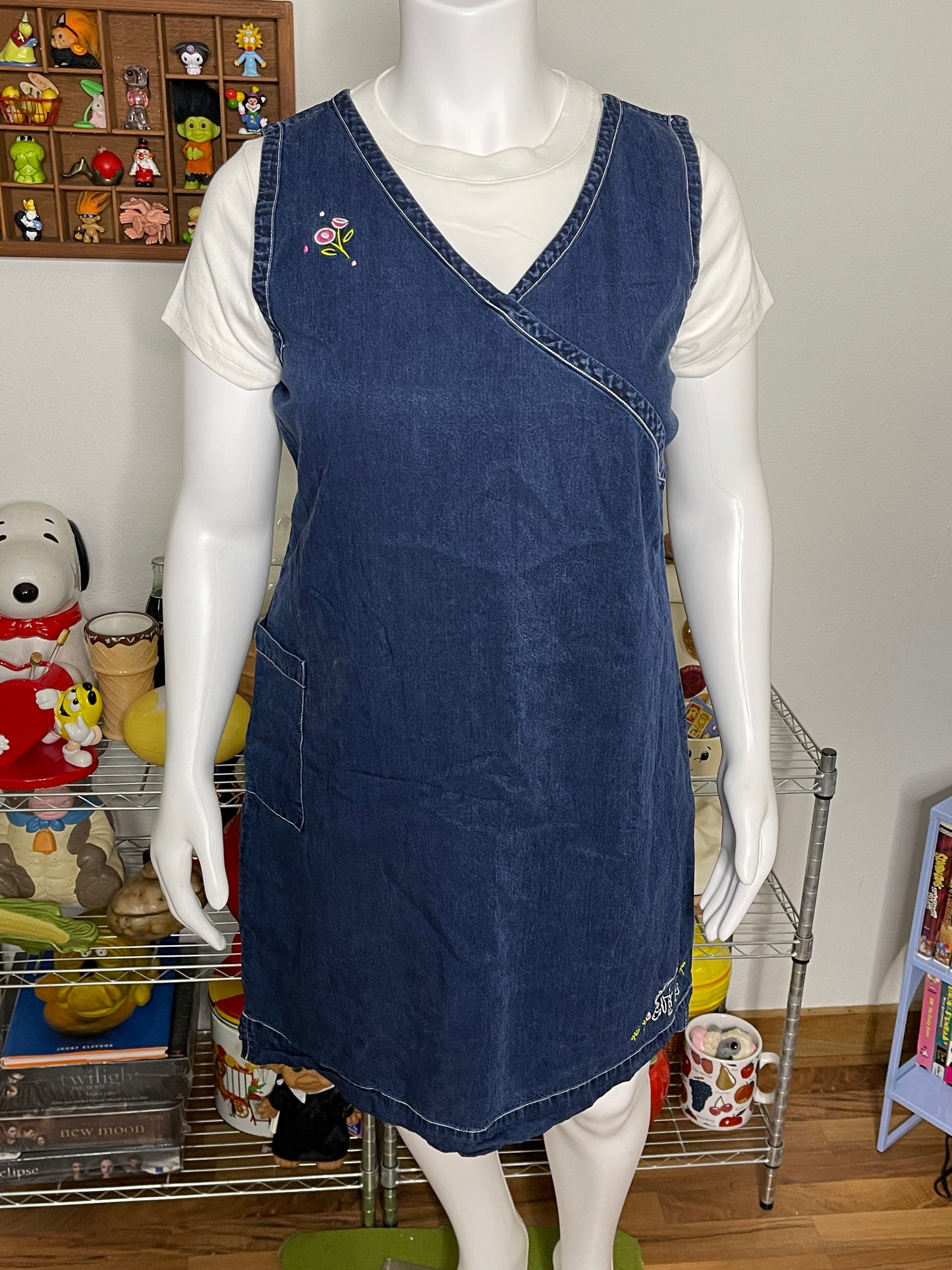 2000s Eeyore denim midi dress sz XL