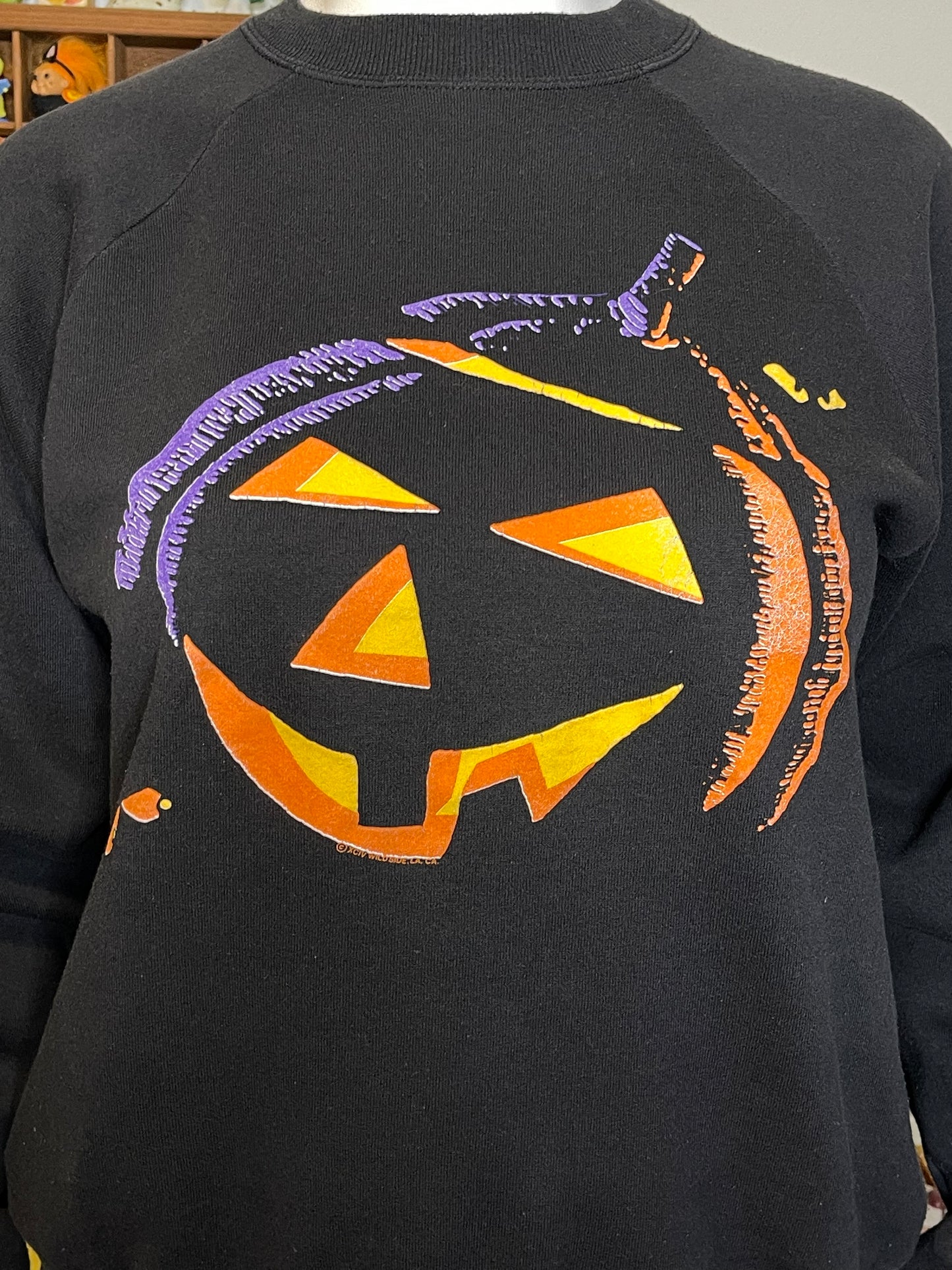 Vintage 90s Faded Halloween Pumpkin Graphic Crewneck Sweater Sz XL
