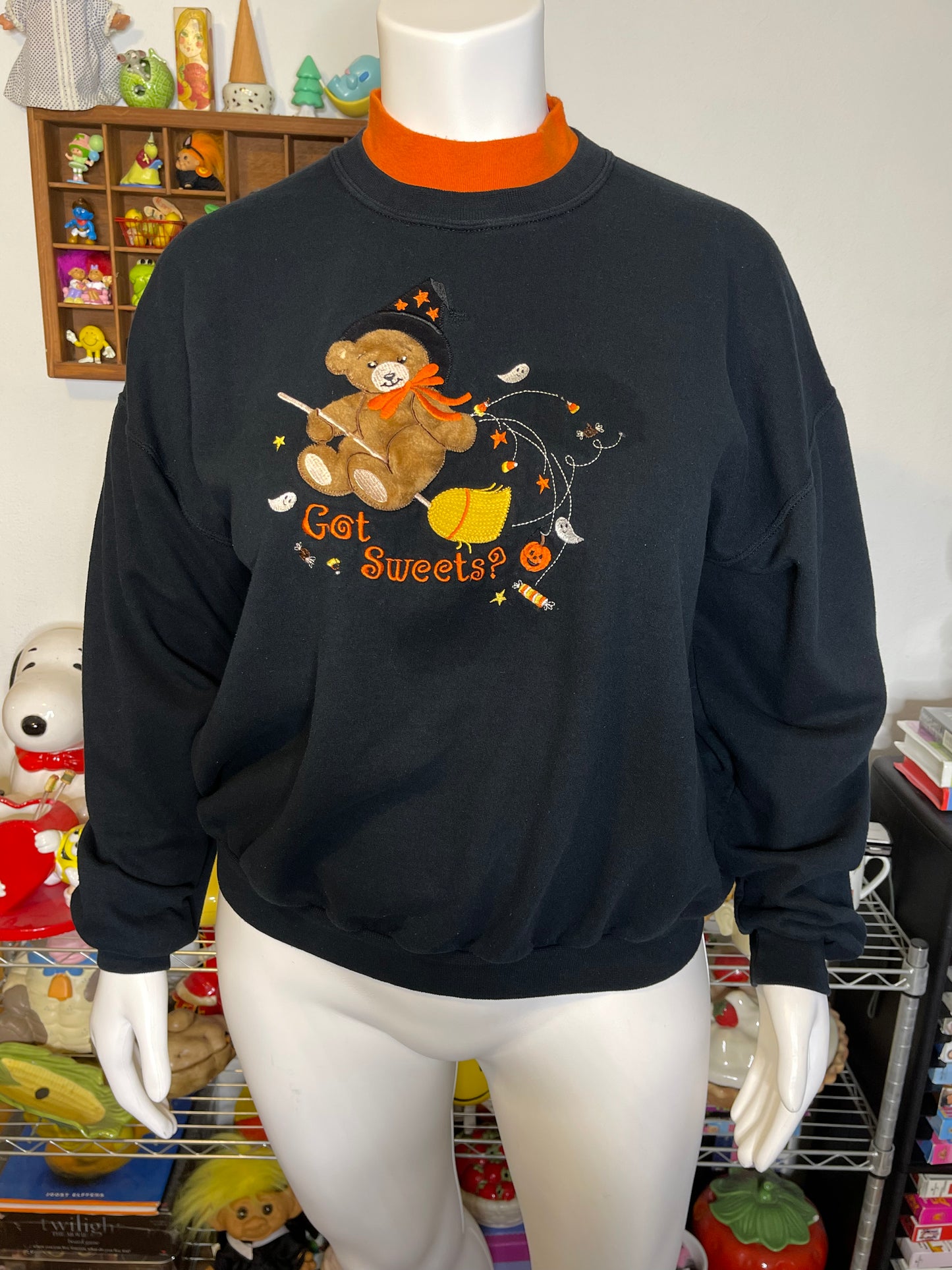 Vintage "Got Sweets" Halloween Teddybear Crewneck Sweater Sz XL