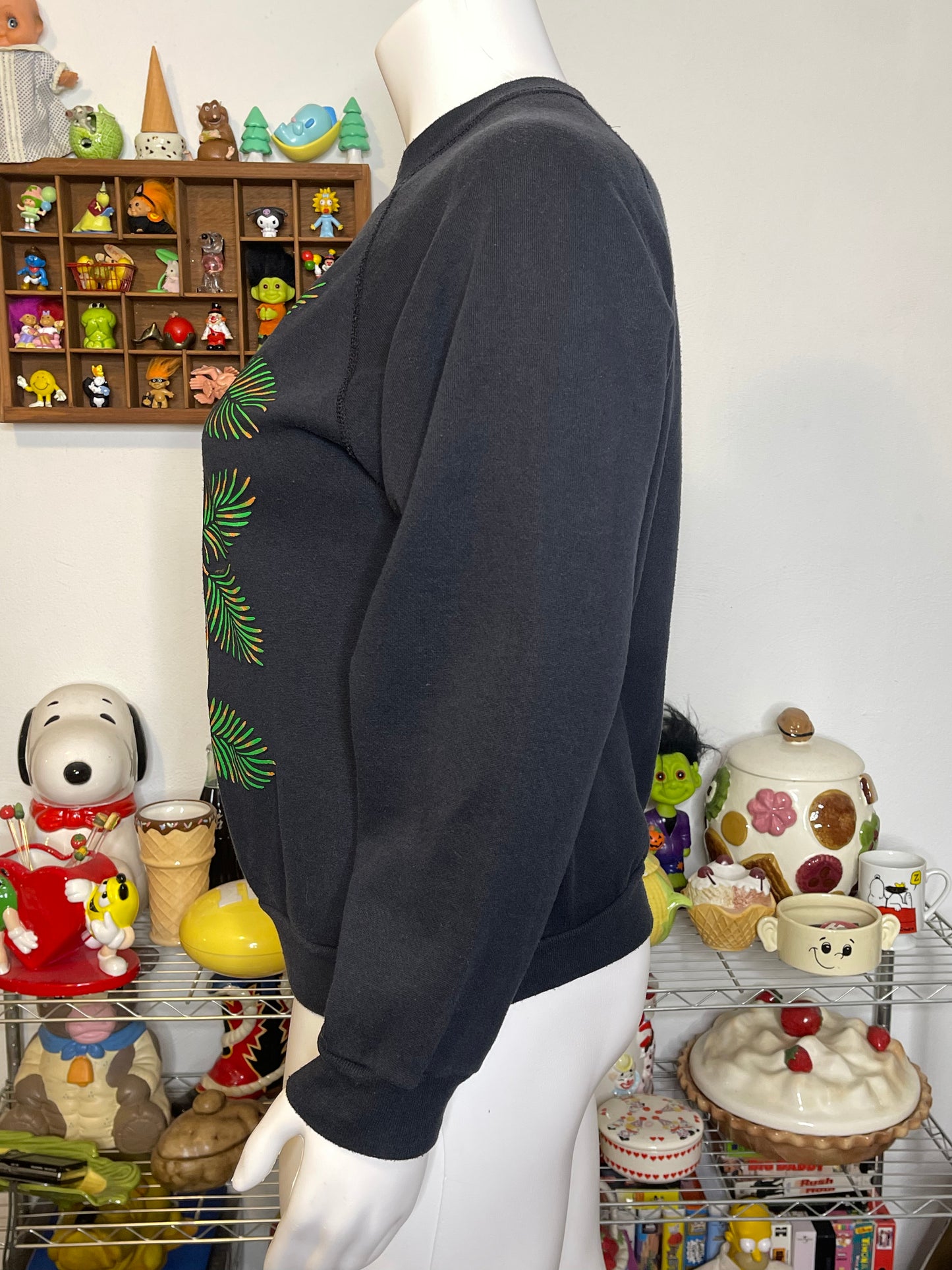 Vintage 90s Faded Black Owl Graphic Crewneck Sweater Sz XL