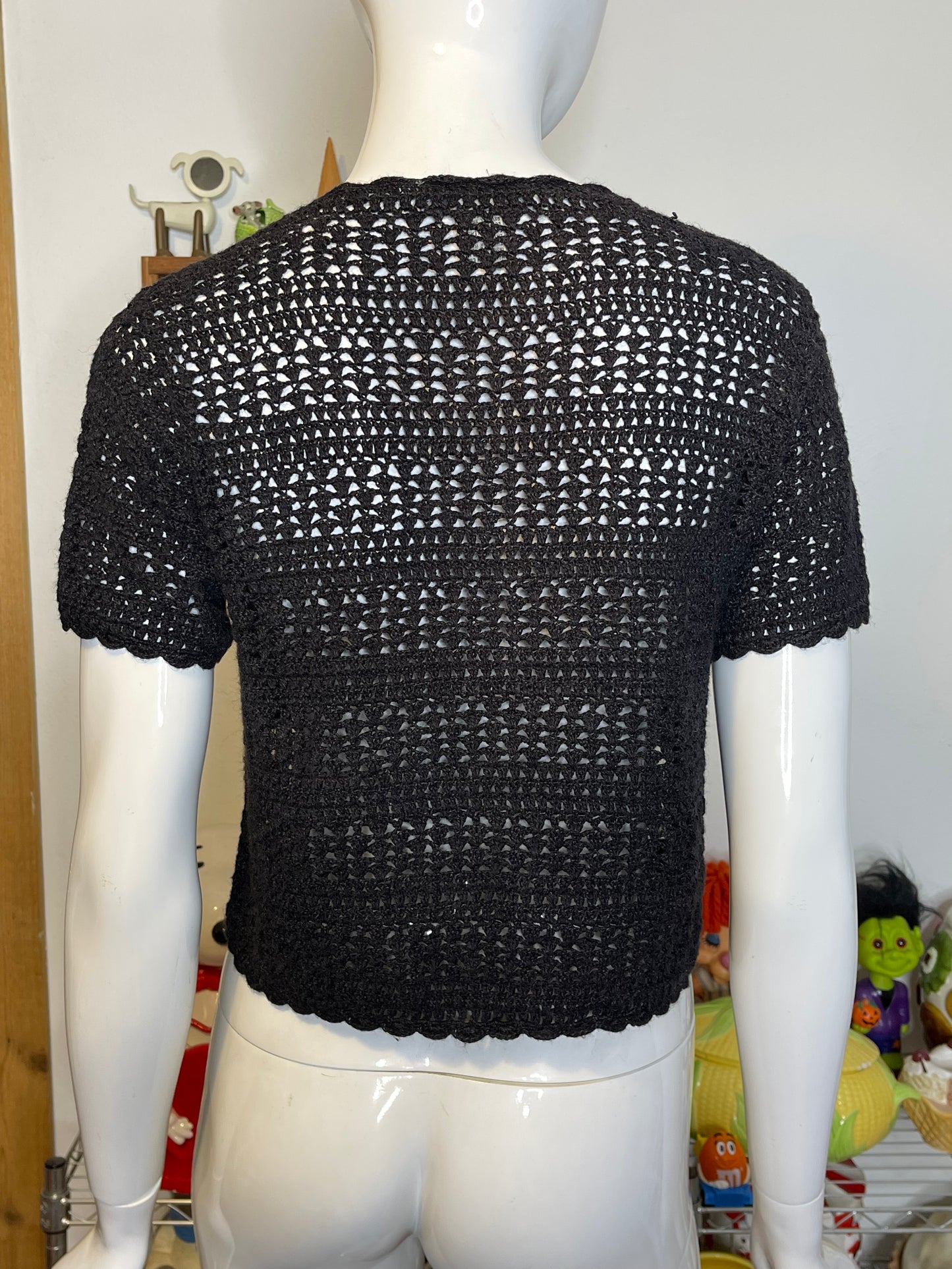 Vintage Black Crochet Flower Embroidered Knit Short Sleeve Cardigan Sz M